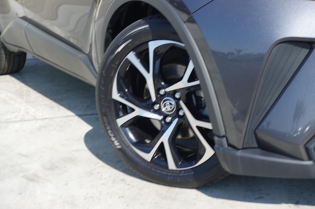 Used 2022 Toyota C-HR XLE SUV