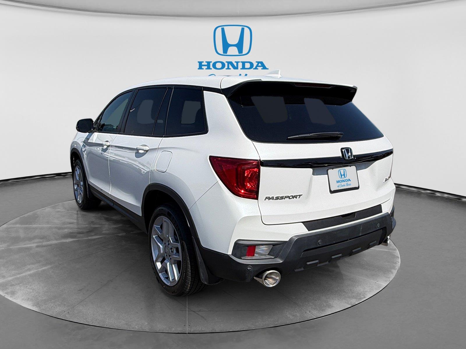 2024 Honda Passport EX-L - Photo 6