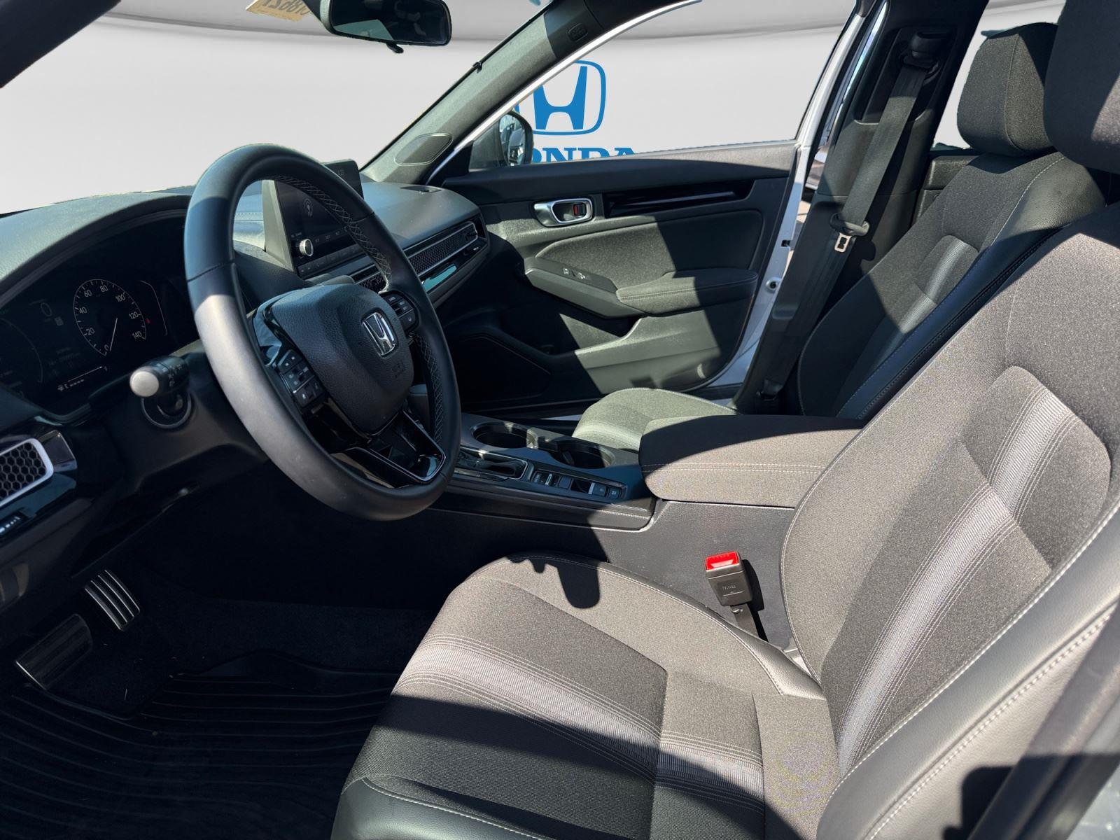 2025 Honda Civic Sport - Photo 13