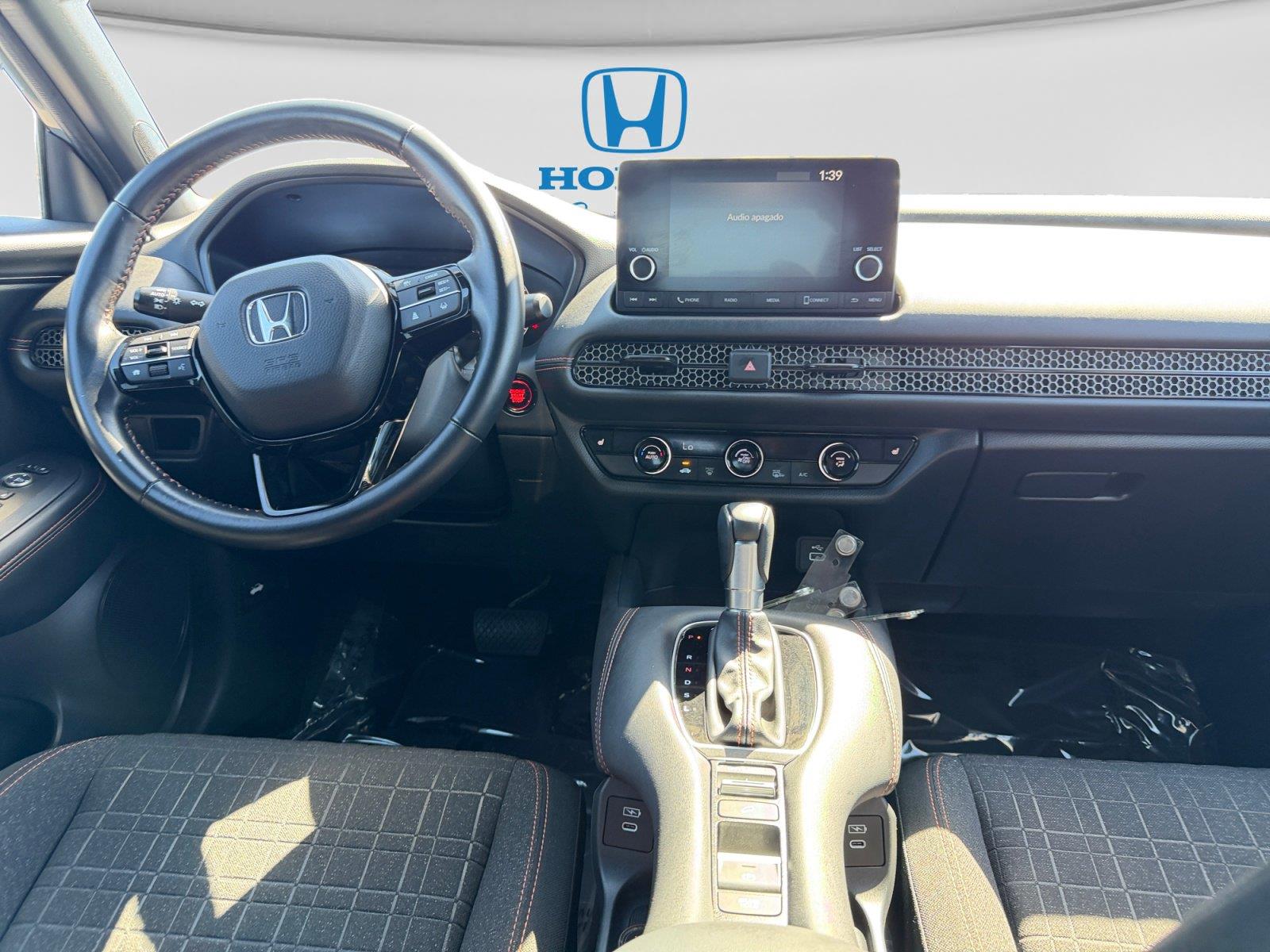2025 Honda HR-V Sport - Photo 11