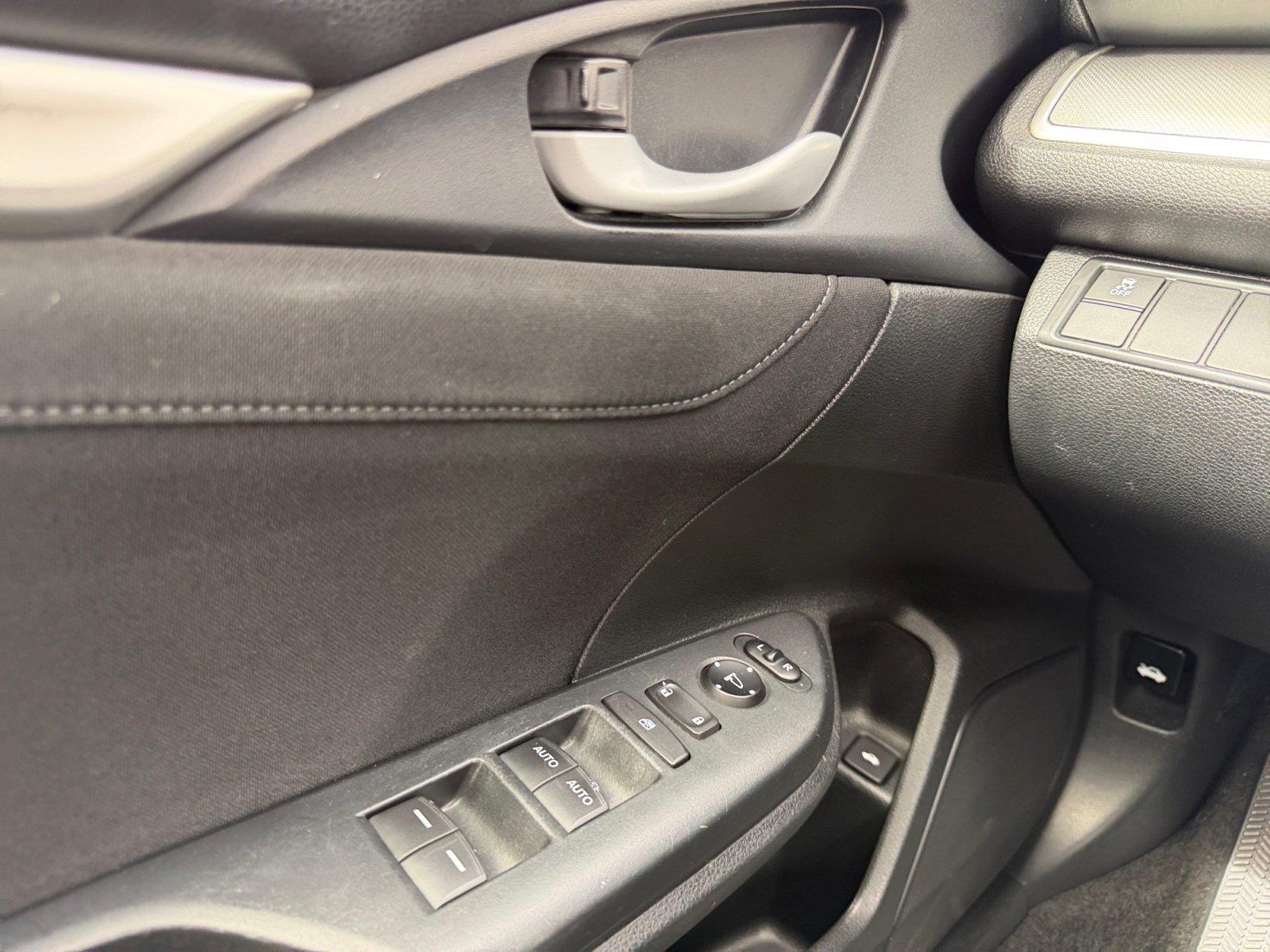 2018 Honda Civic EX - Photo 21