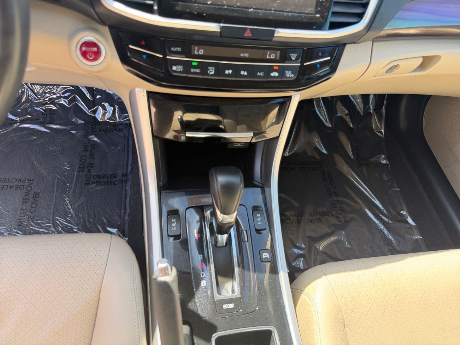 2017 Honda Accord Hybrid EX-L - Photo 21