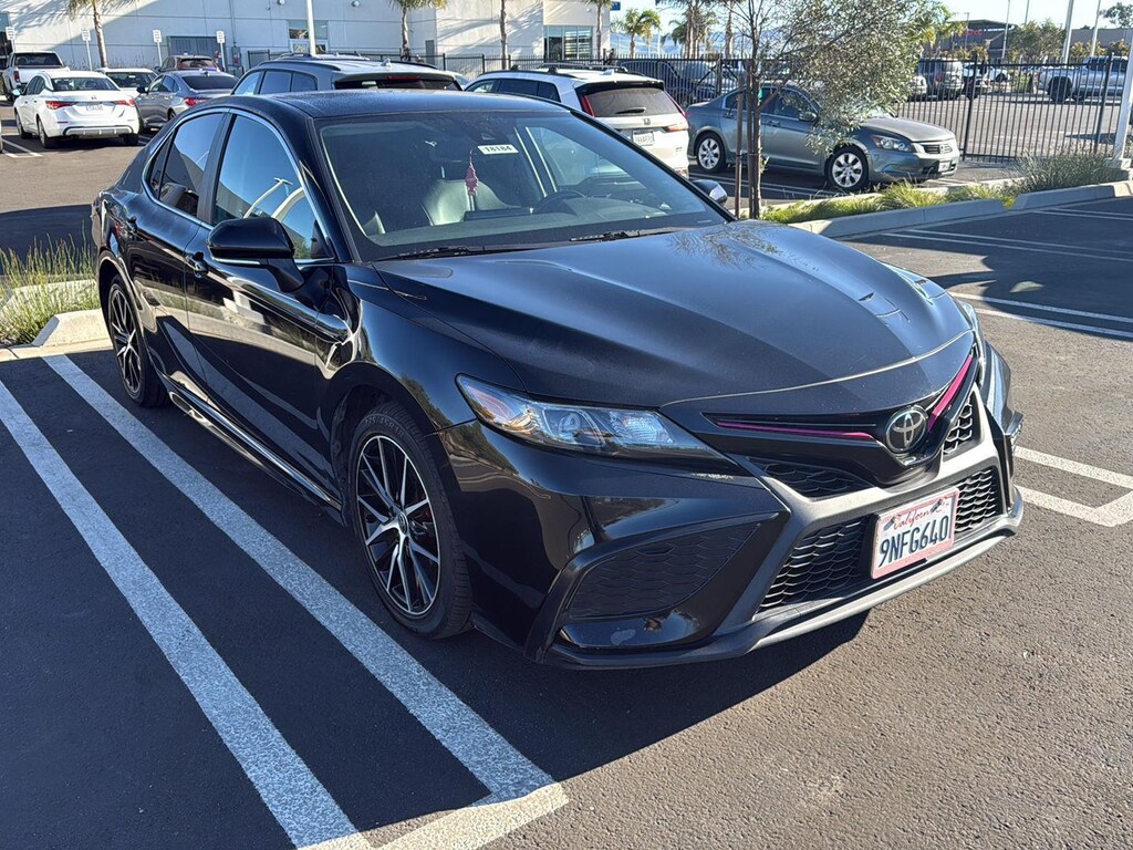 Used 2023 Toyota Camry SE Sedan