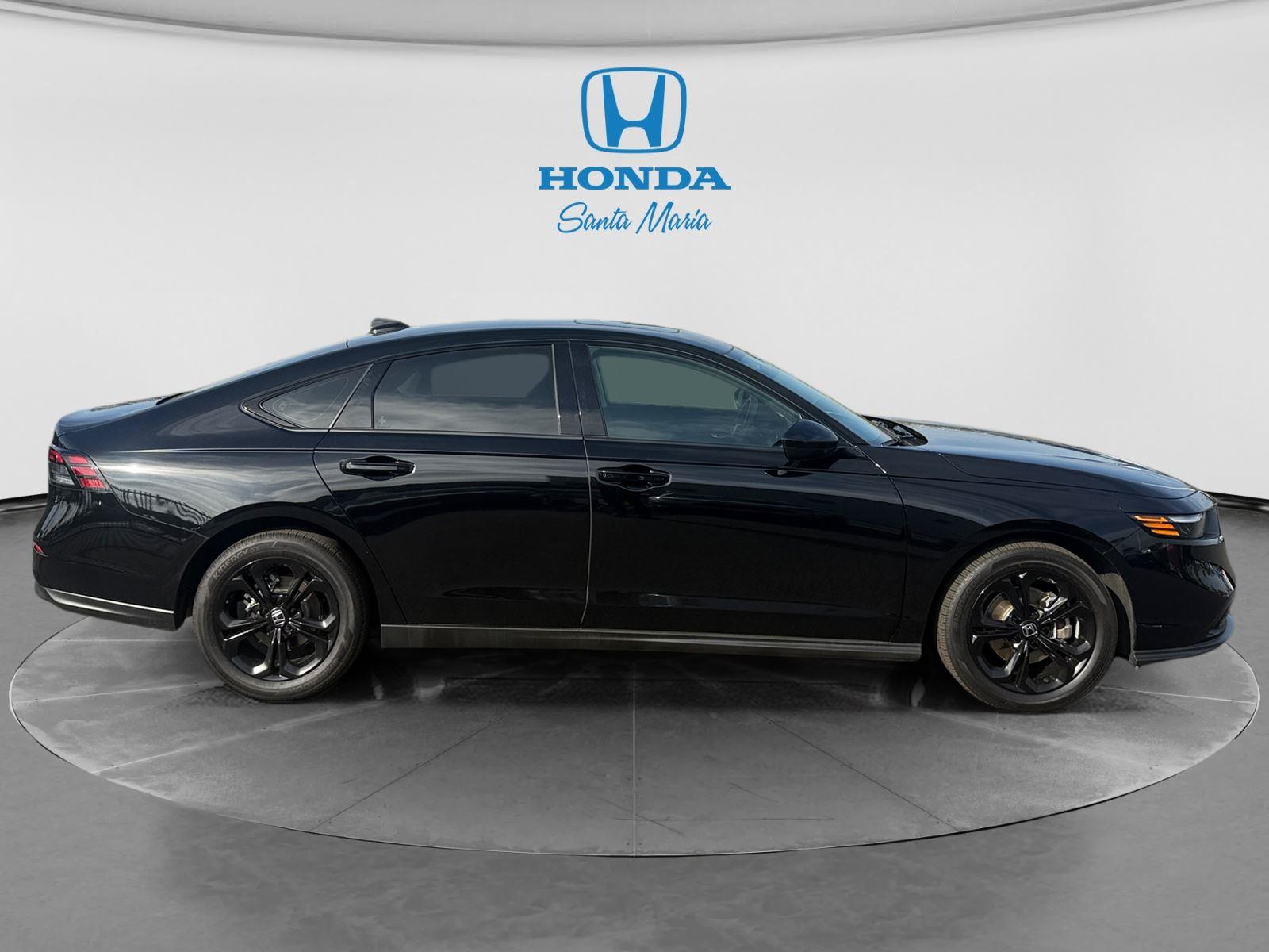 2025 Honda Accord SE - Photo 9