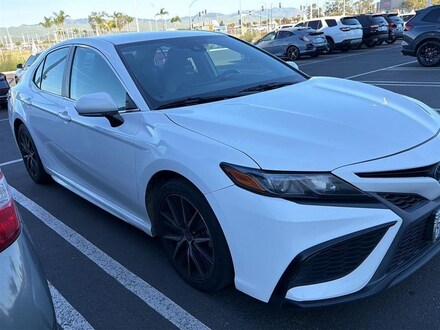 2022 Toyota Camry SE Sedan