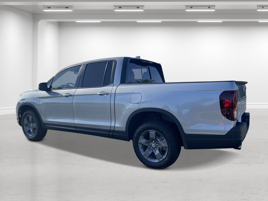 2025 Honda Ridgeline TrailSport photo 2
