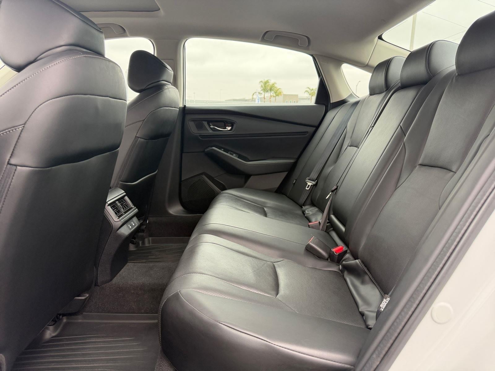 2023 Honda Accord Hybrid Touring - Photo 18