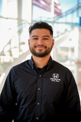 Staff member Edgar Espinosa from 6765c754cc27