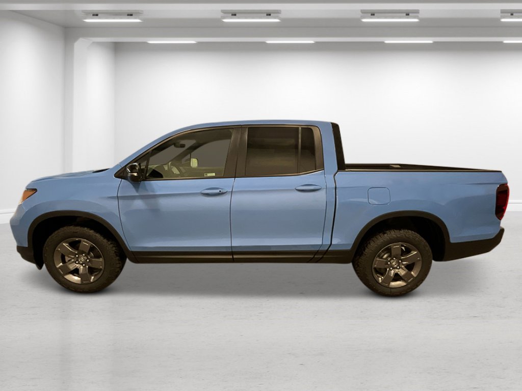 2025 Honda Ridgeline TrailSport photo 2