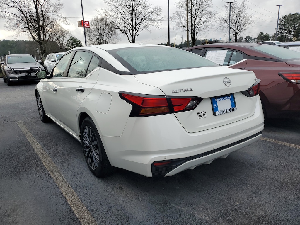 Used 2023 Nissan Altima 2.5 SV Sedan
