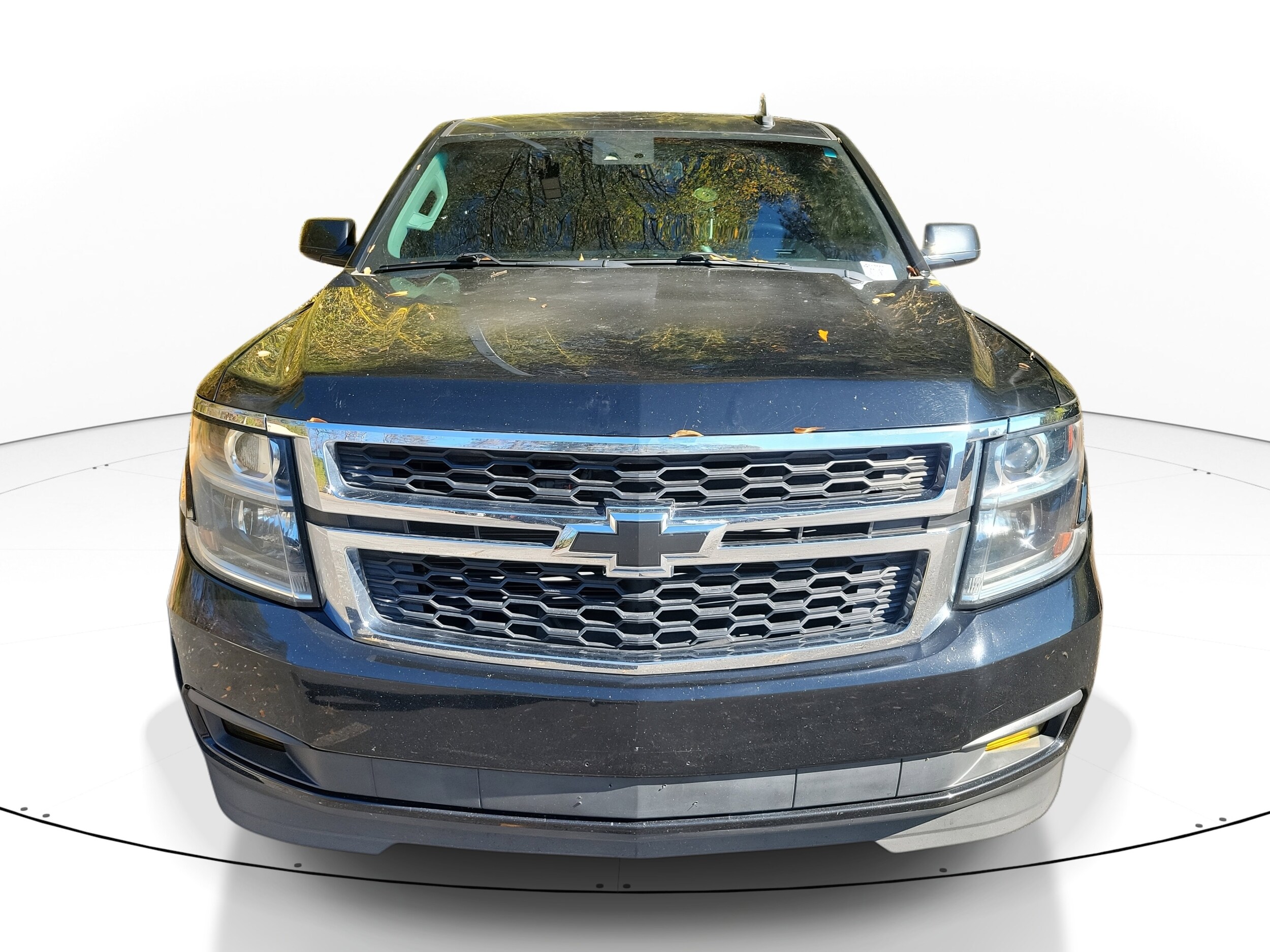 2017 Chevrolet Tahoe LT photo 2