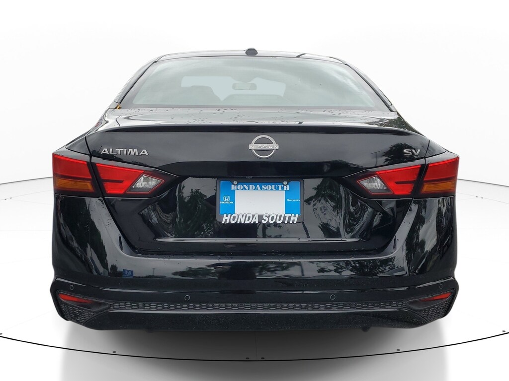Used 2024 Nissan Altima 2.5 SV Sedan