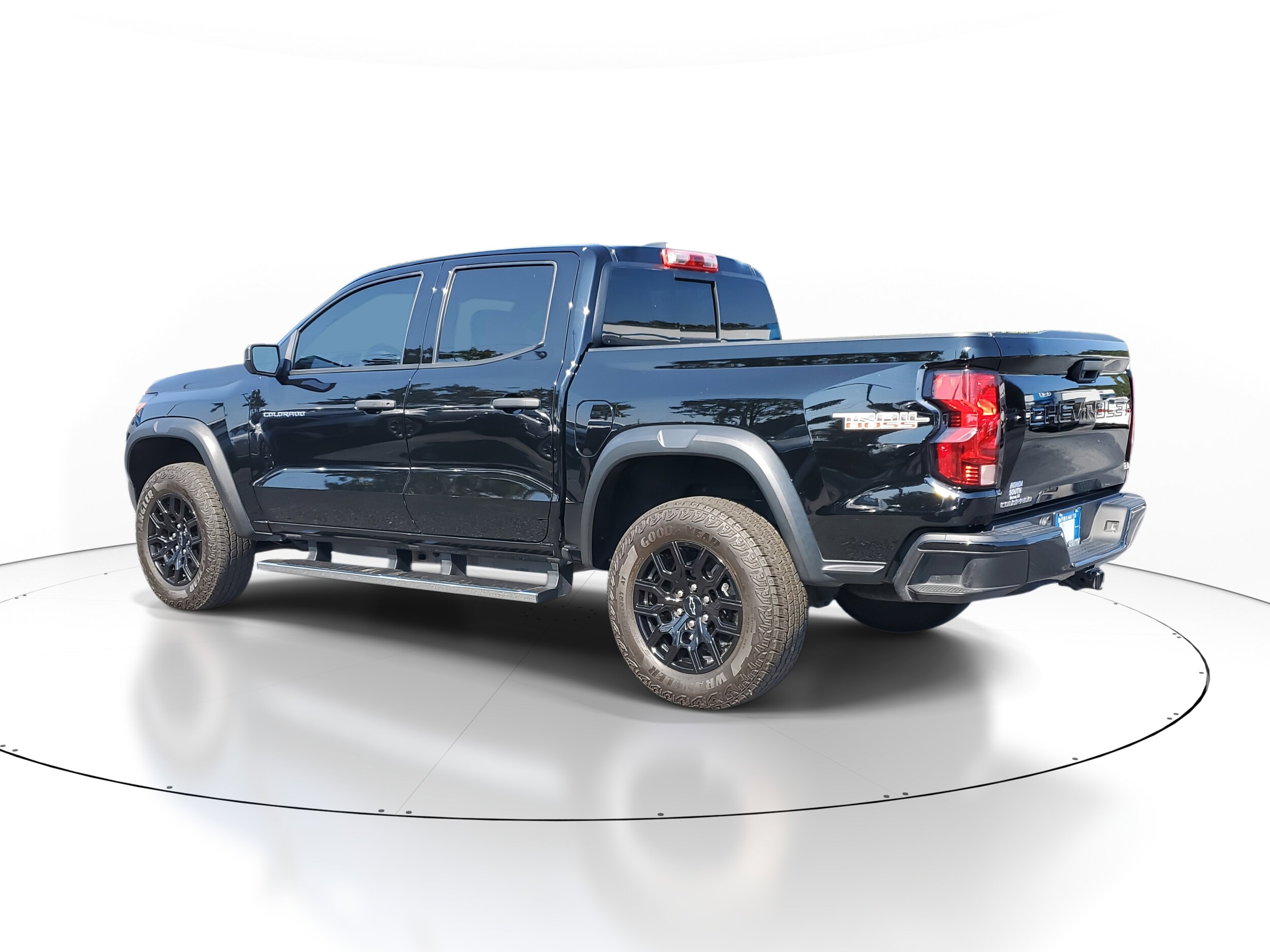 2024 Chevrolet Colorado Trail Boss photo 4