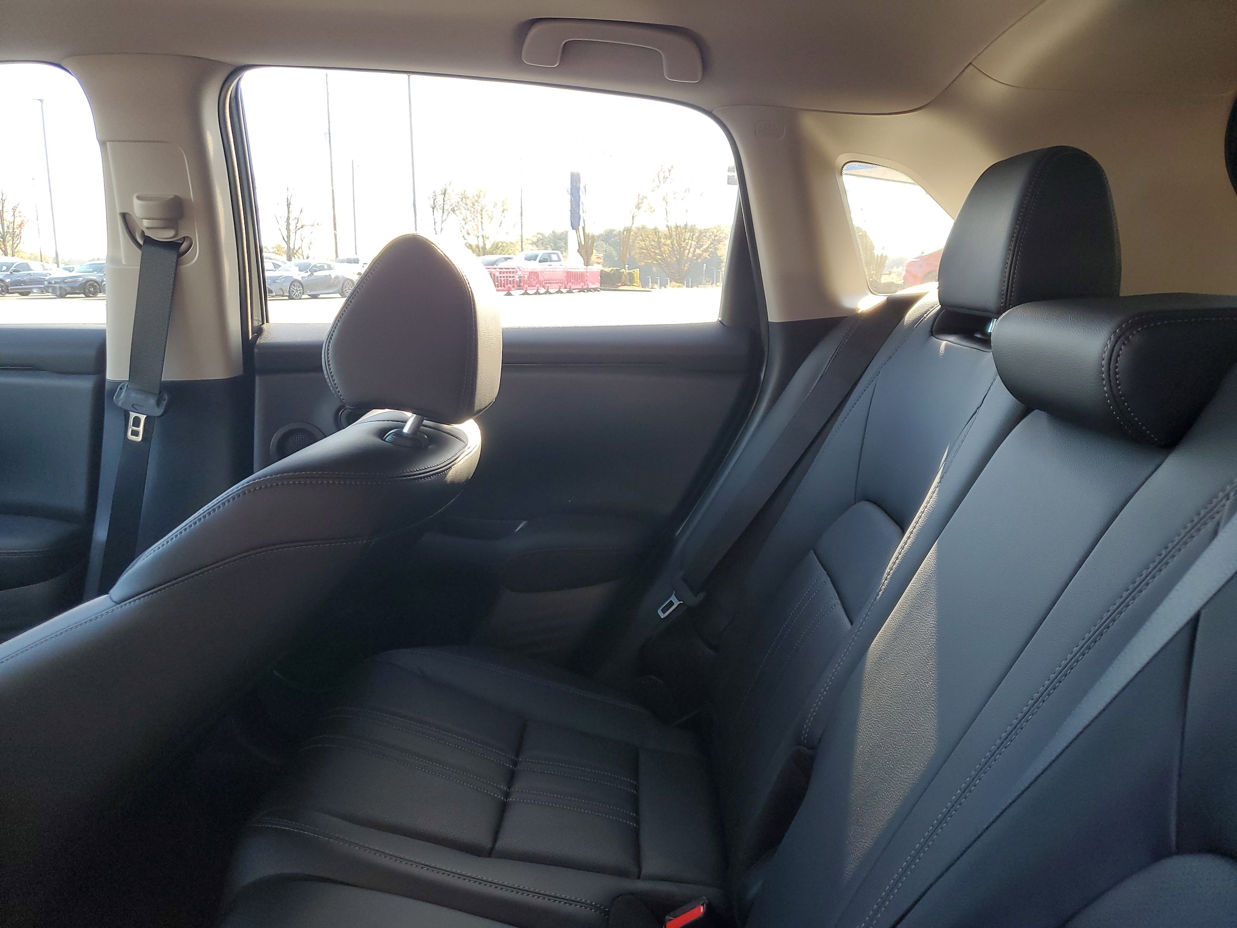 2026 Honda HR-V EX-L - Photo 10