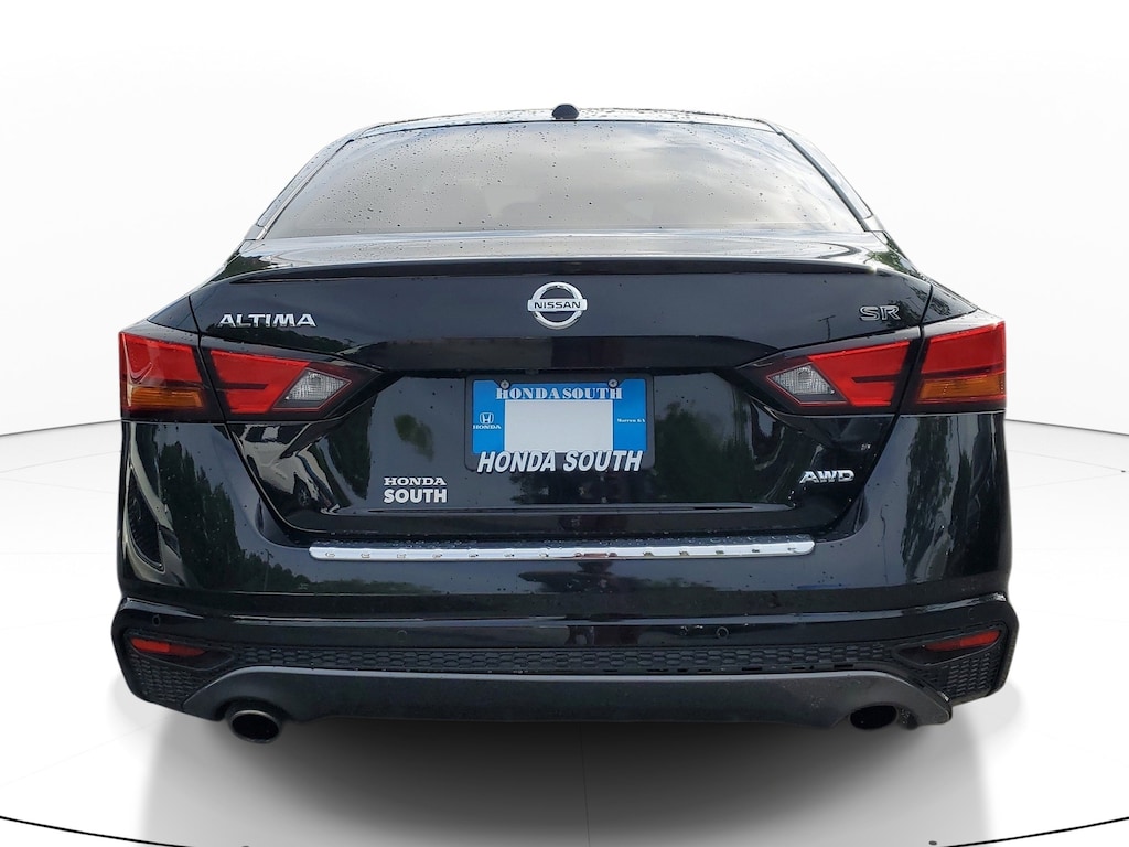 Used 2021 Nissan Altima 2.5 SR Sedan