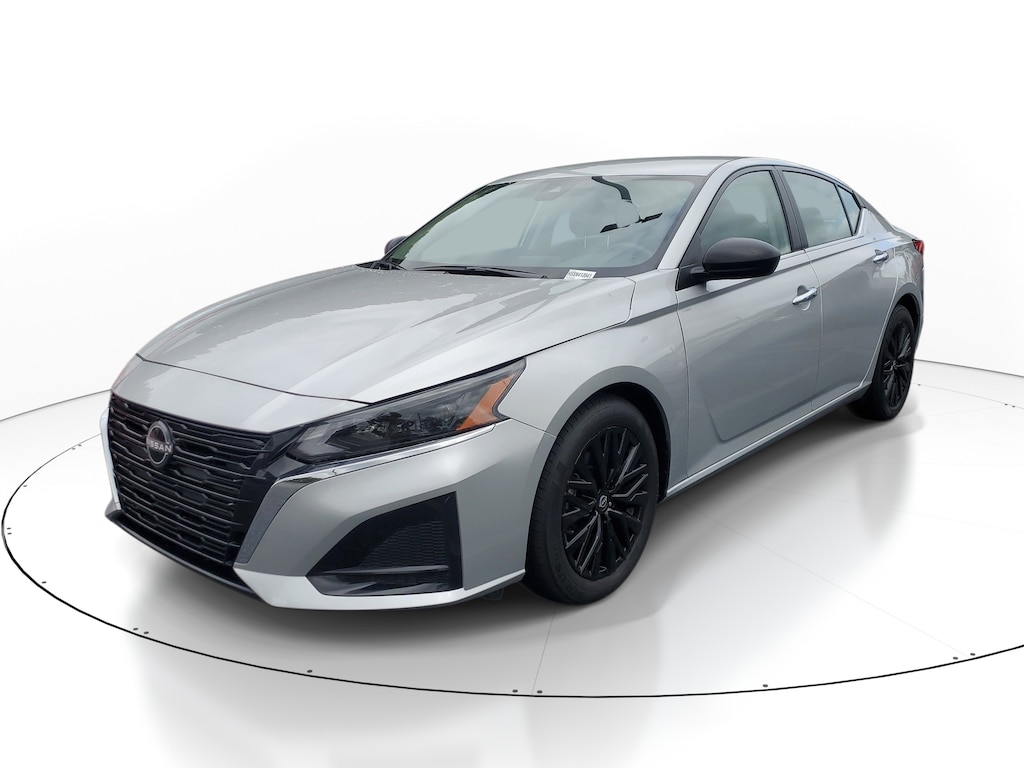 Used 2025 Nissan Altima SV Sedan
