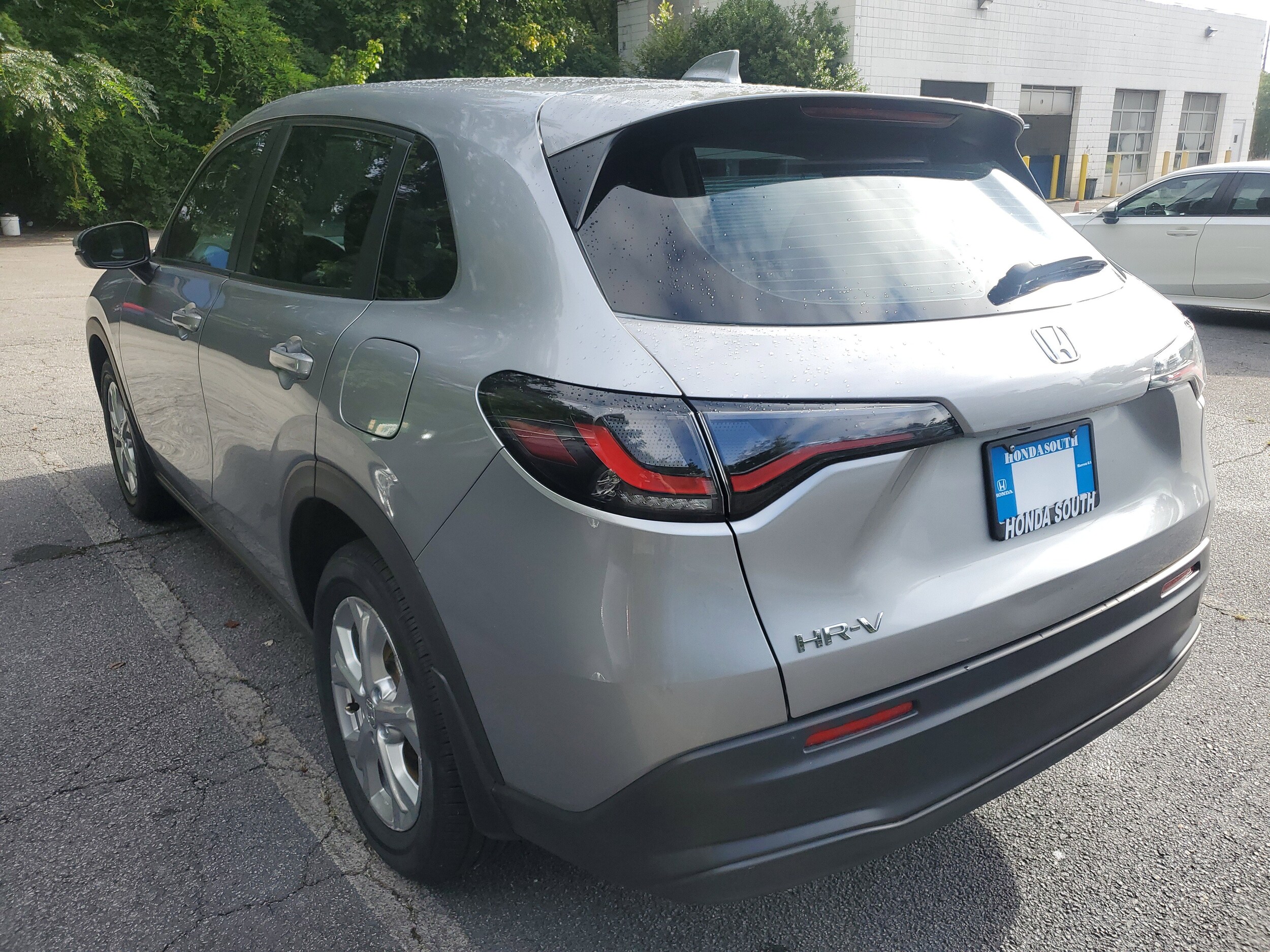 2024 Honda HR-V LX photo 3