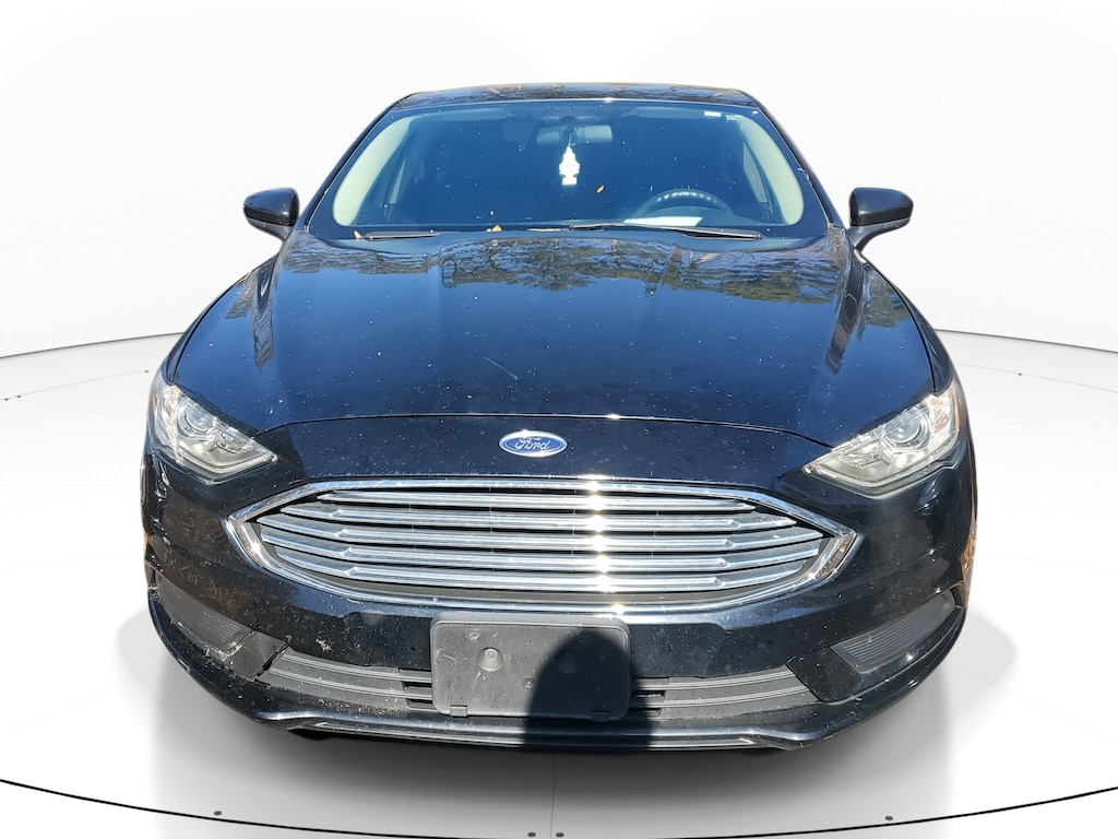 Used 2018 Ford Fusion SE Sedan