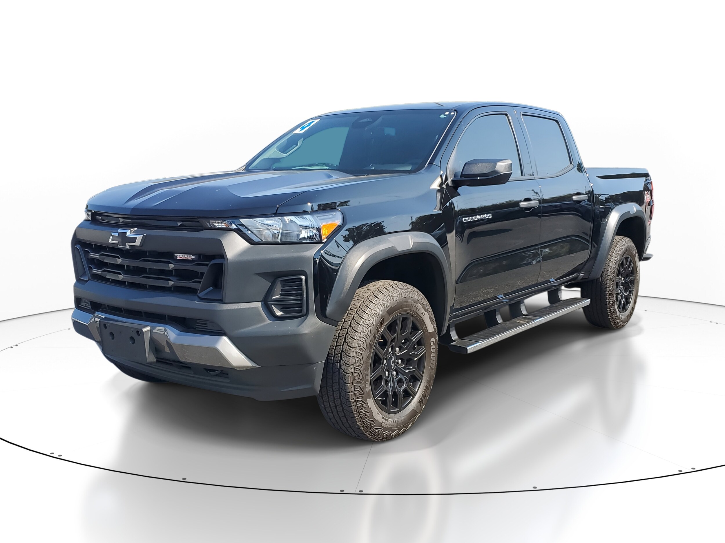 2024 Chevrolet Colorado Trail Boss photo 3