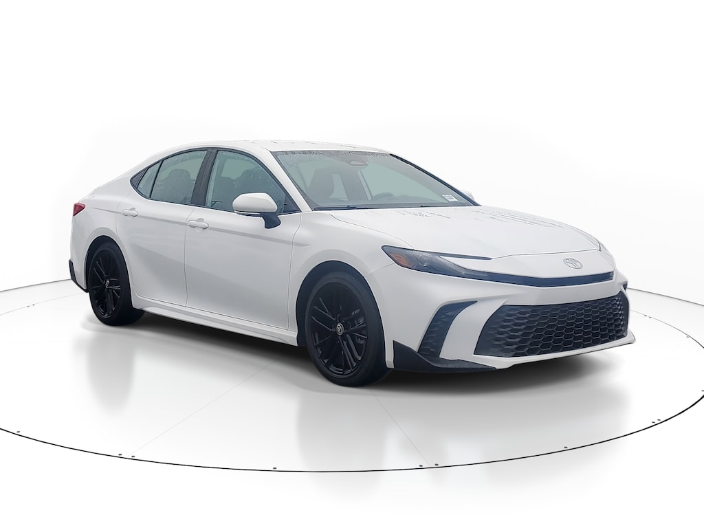 Used 2025 Toyota Camry SE Sedan