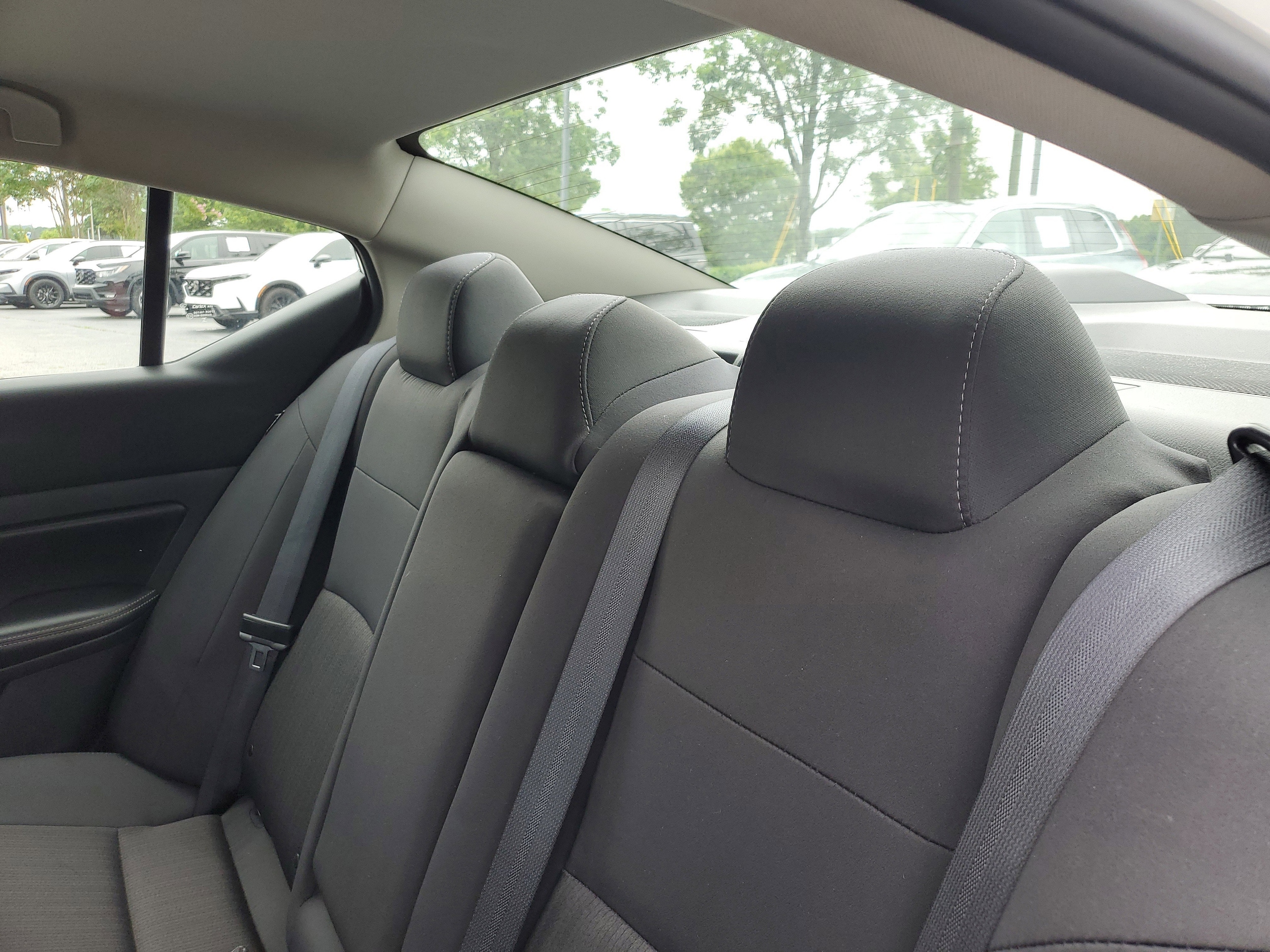 2025 Nissan Altima SV - Photo 9