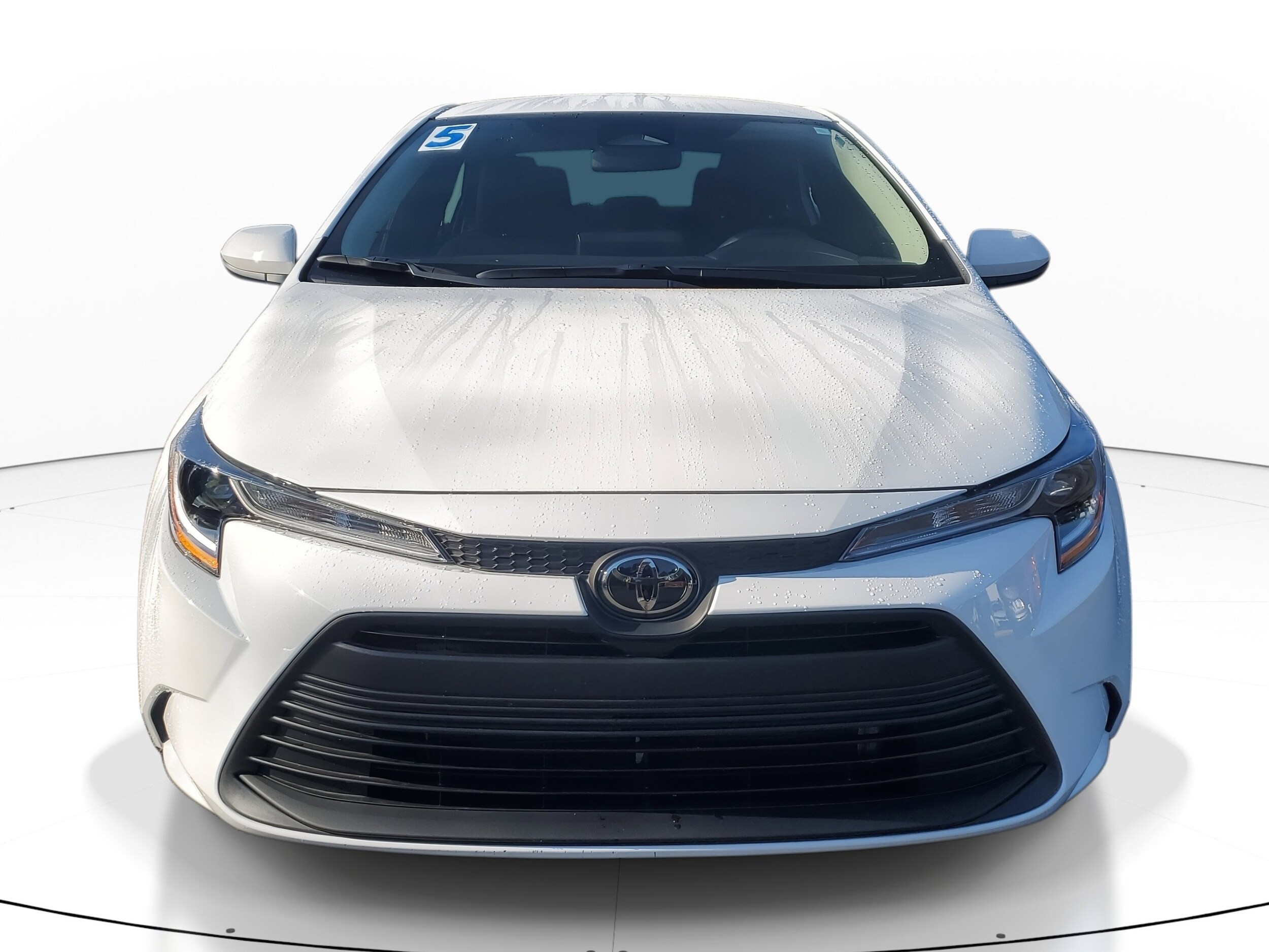 2025 Toyota Corolla LE photo 2