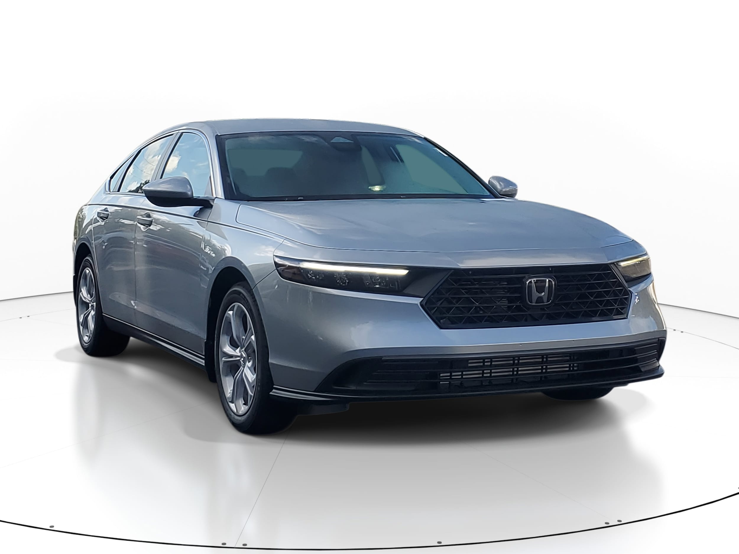 2025 Honda Accord LX's photo