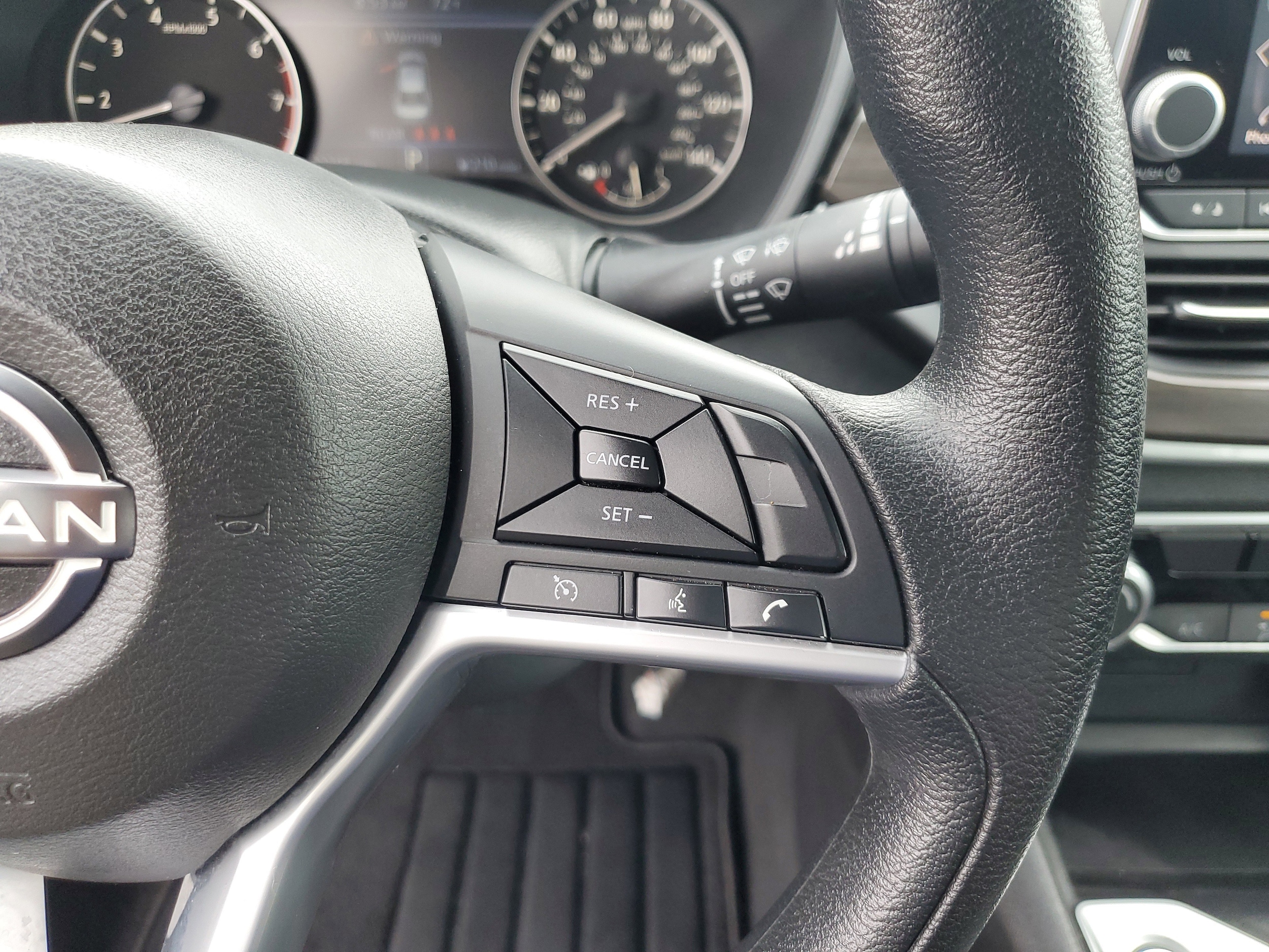 2025 Nissan Altima SV - Photo 27