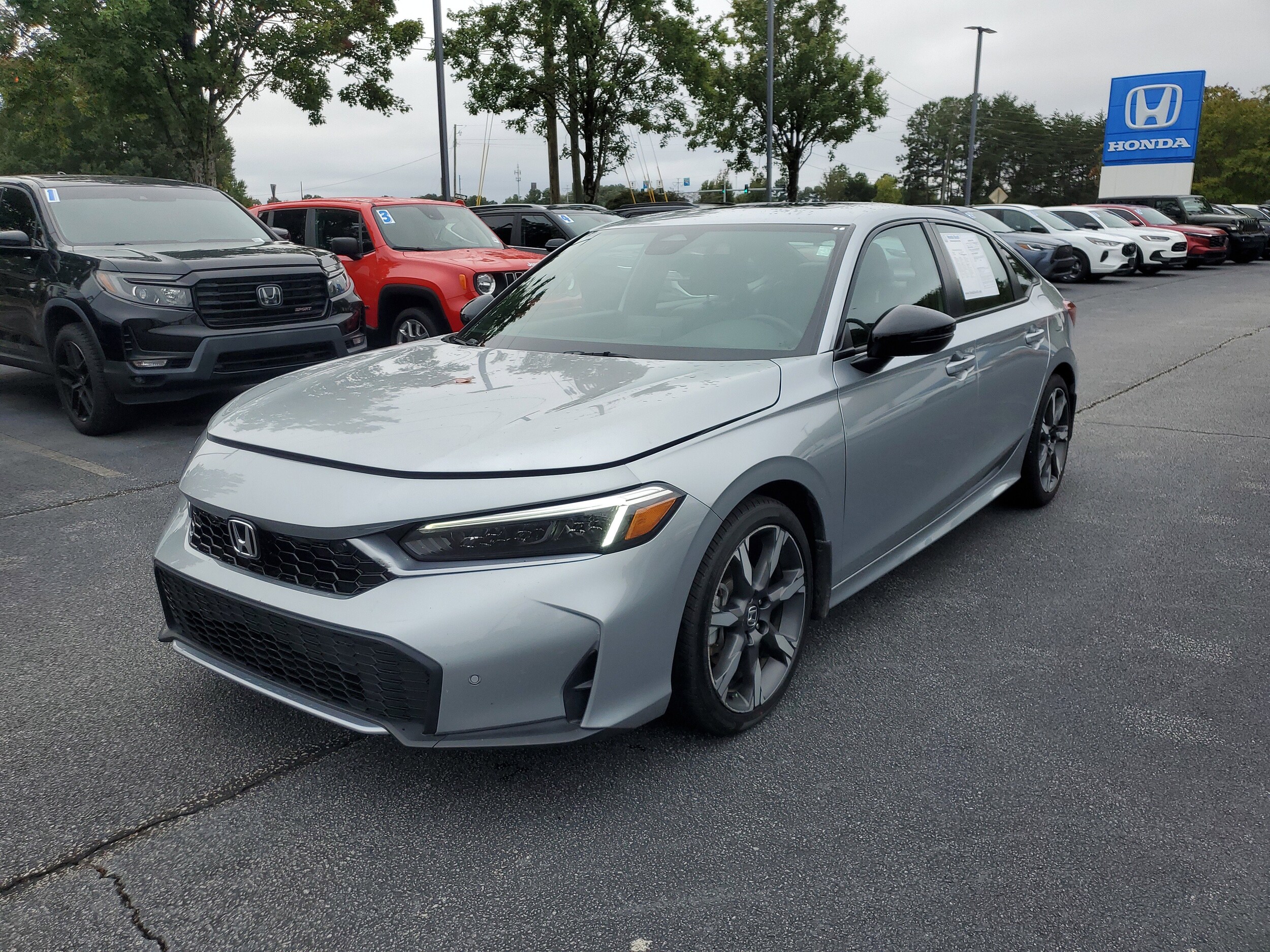 2025 Honda Civic Hybrid Sport photo 2