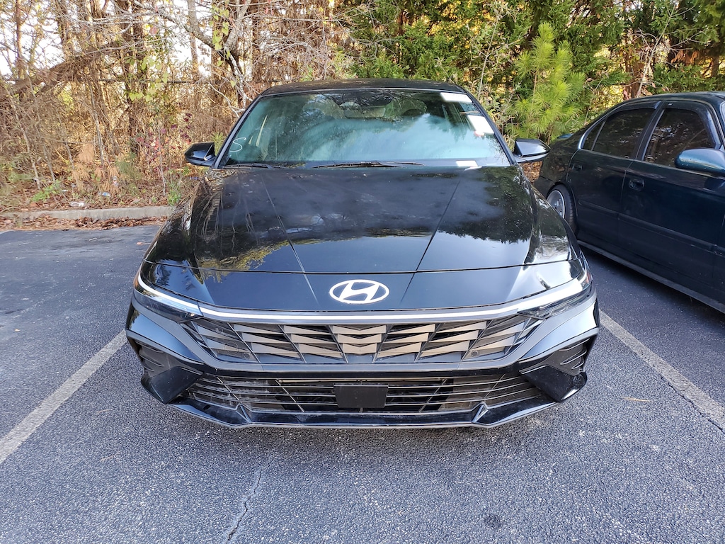 Used 2025 Hyundai Elantra SEL Sport Sedan