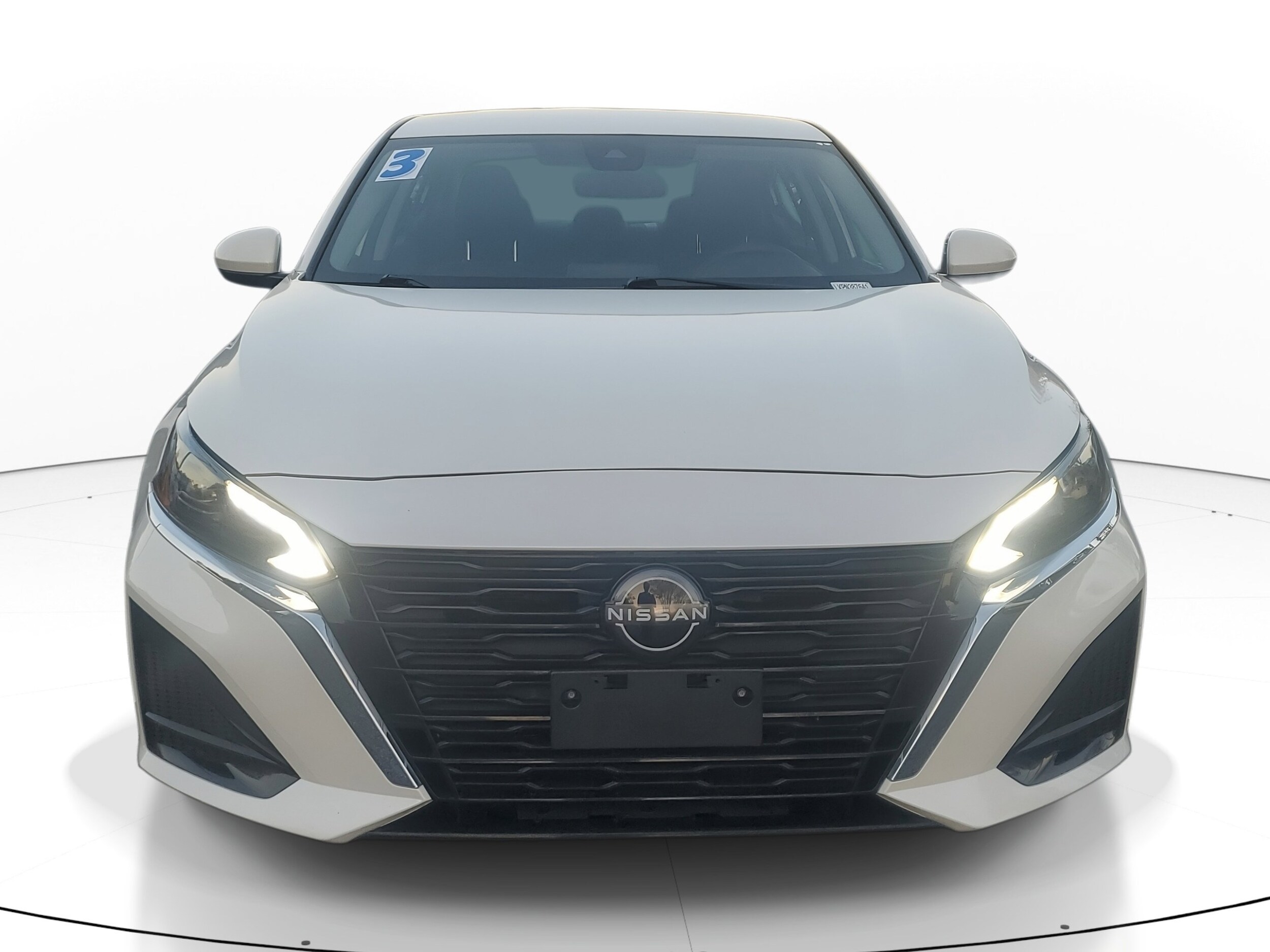 2023 Nissan Altima 2.5 SV photo 2