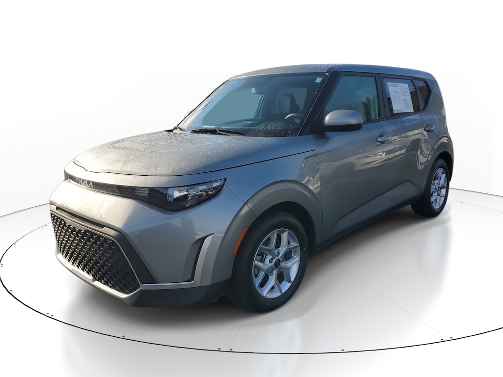 Used 2024 Kia Soul LX Hatchback