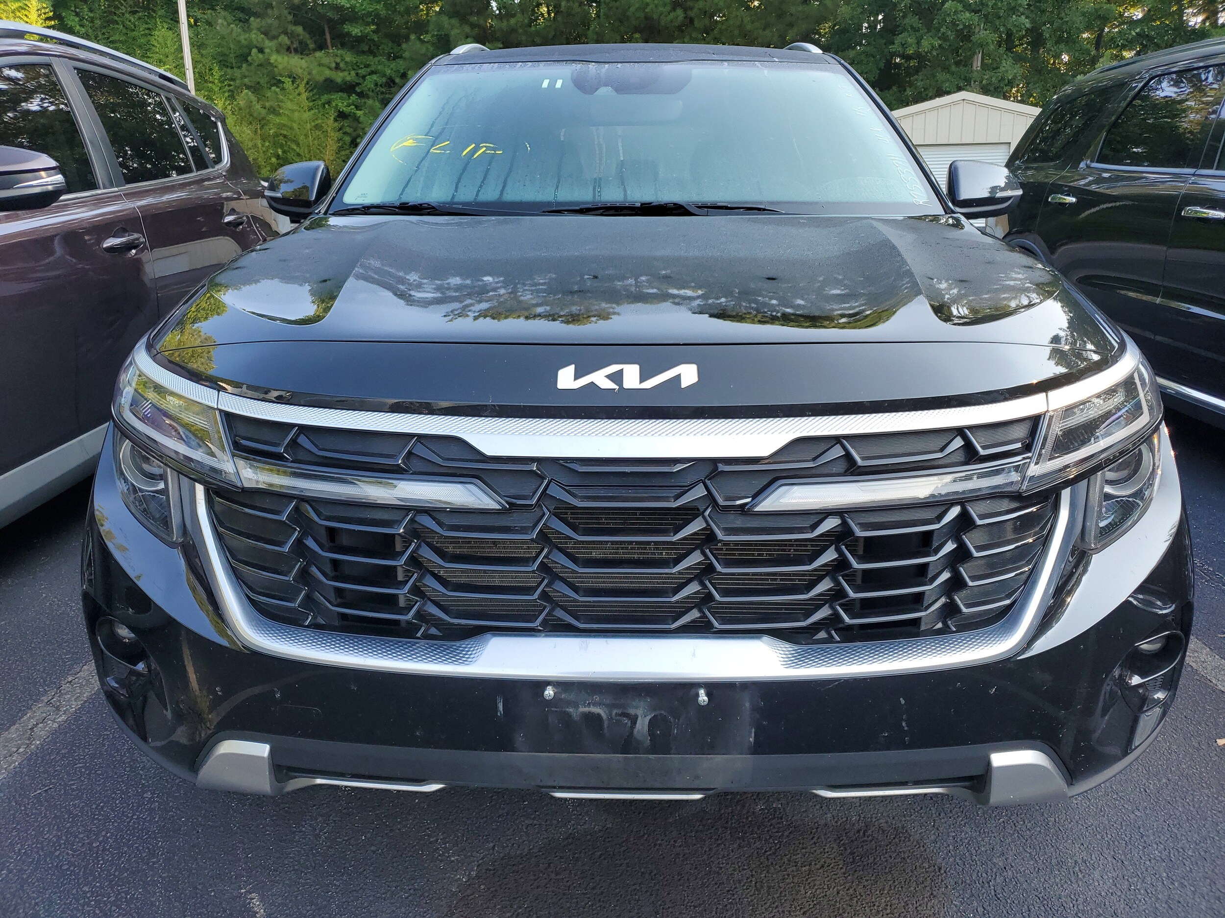 2024 Kia Seltos S photo 2