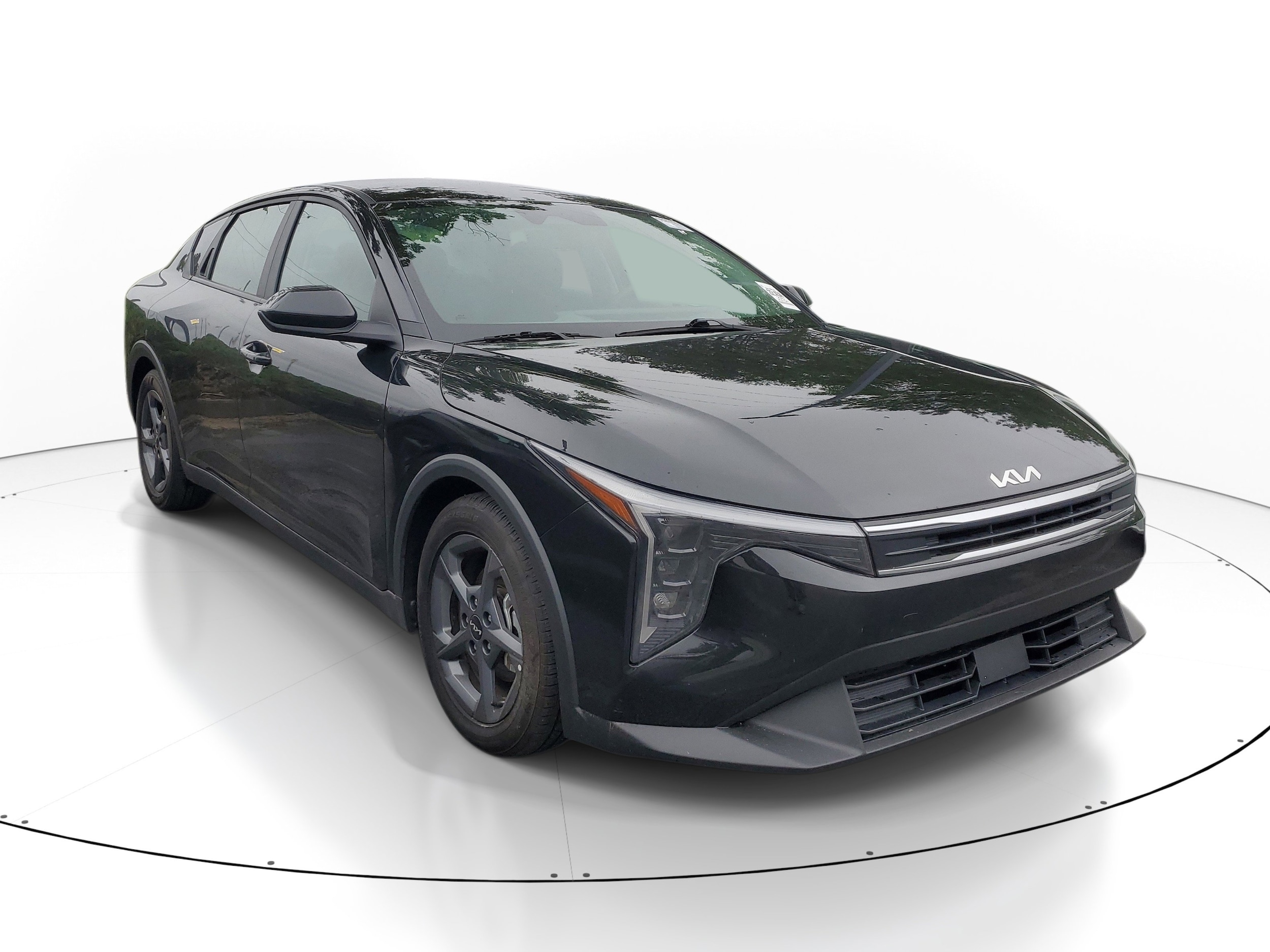 2025 Kia K4 LXS AT's photo