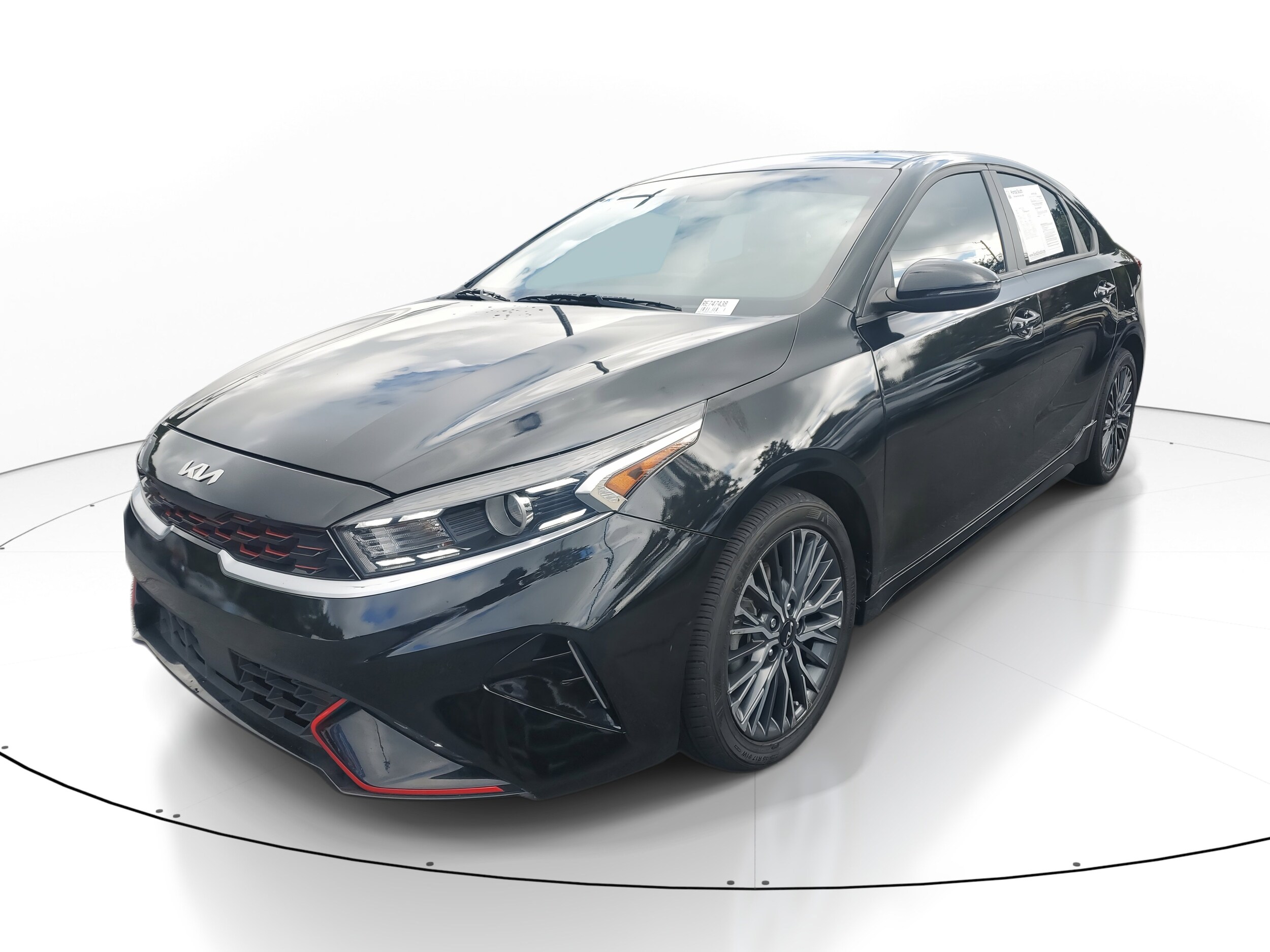 2024 Kia Forte GT-Line photo 3