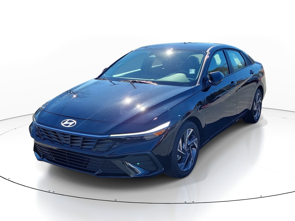 Used 2025 Hyundai Elantra SEL Sport Sedan