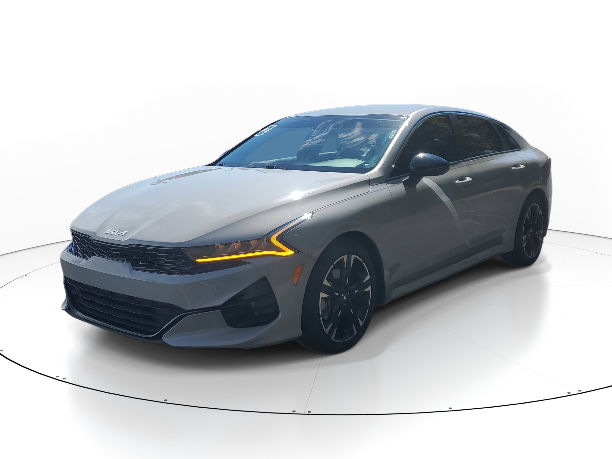2022 Kia K5 GT-Line photo 3