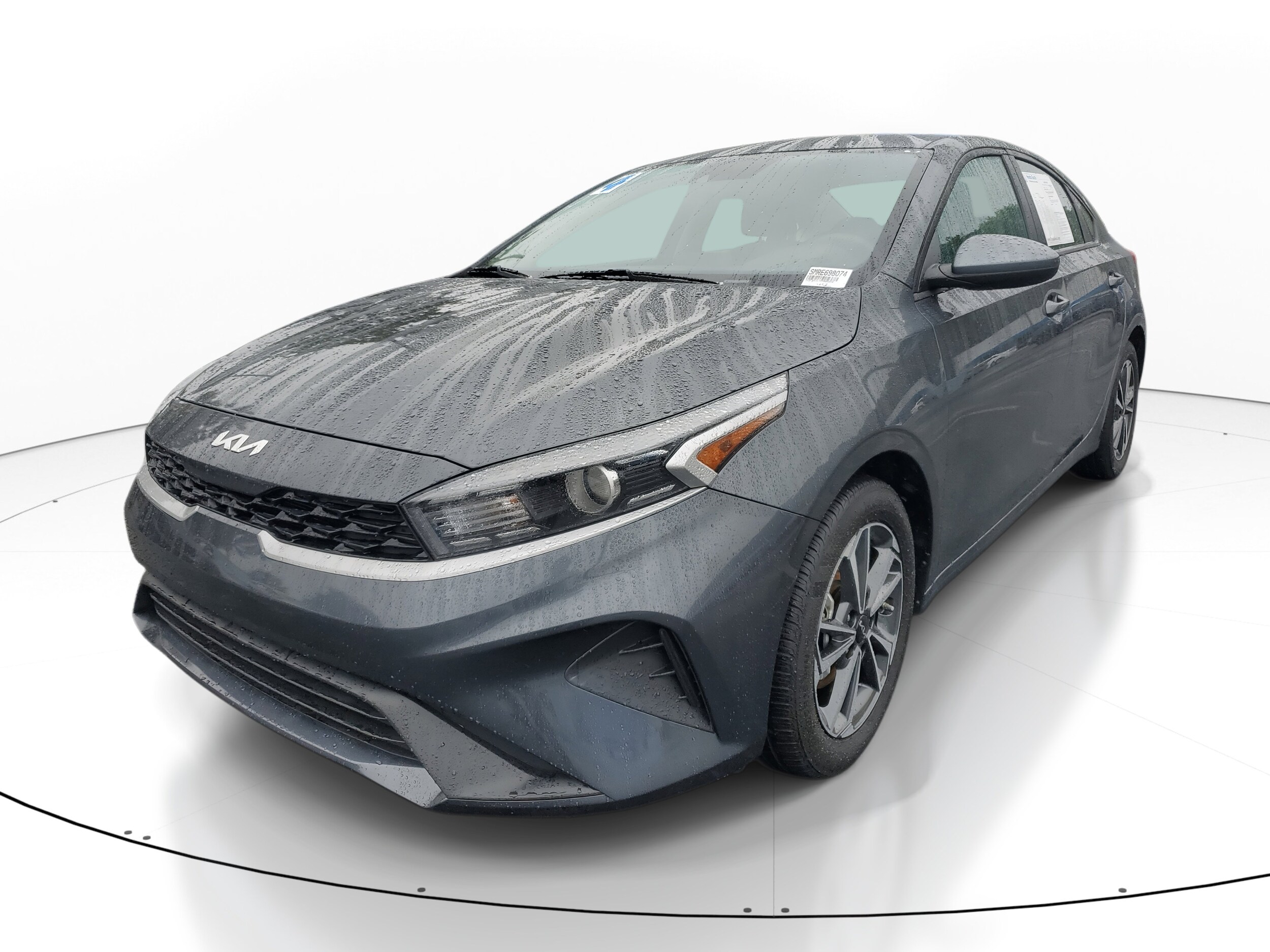 2024 Kia Forte LXS photo 3