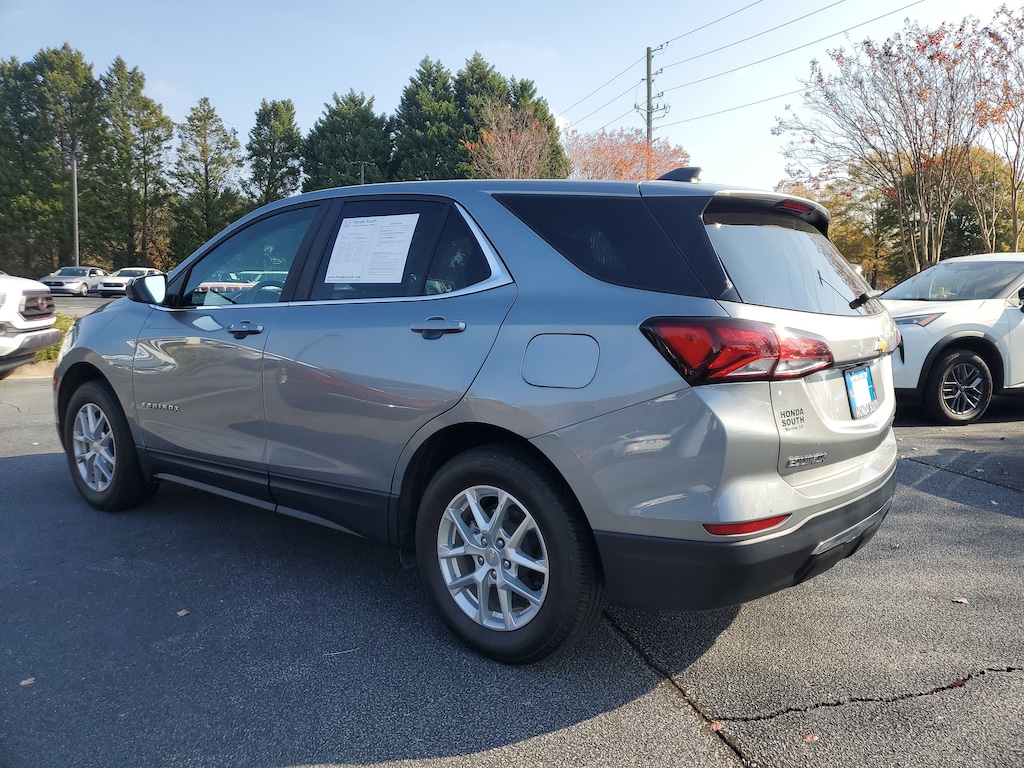 2023 Chevrolet Equinox LT photo 3