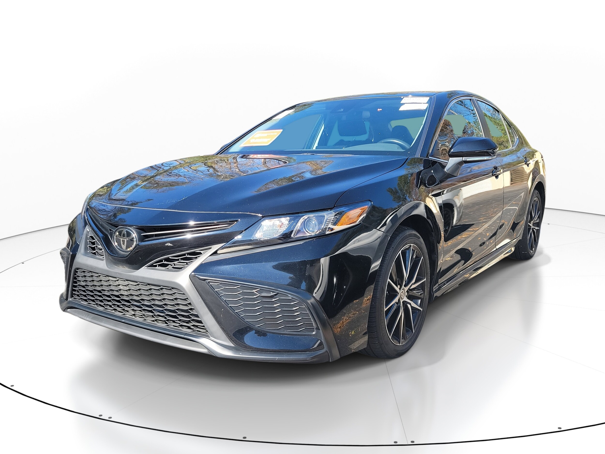 2024 Toyota Camry SE photo 3