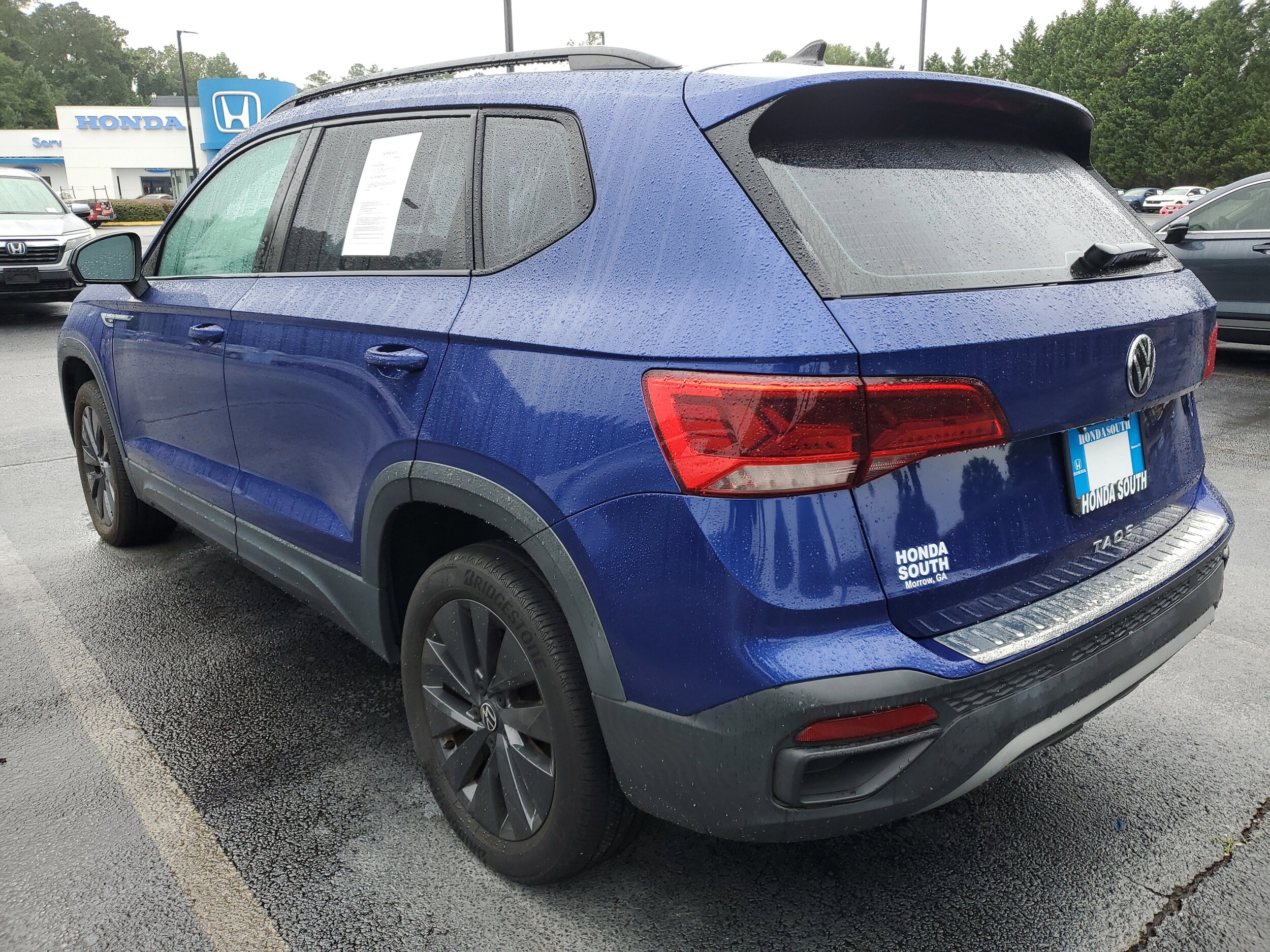 2022 Volkswagen Taos S photo 3