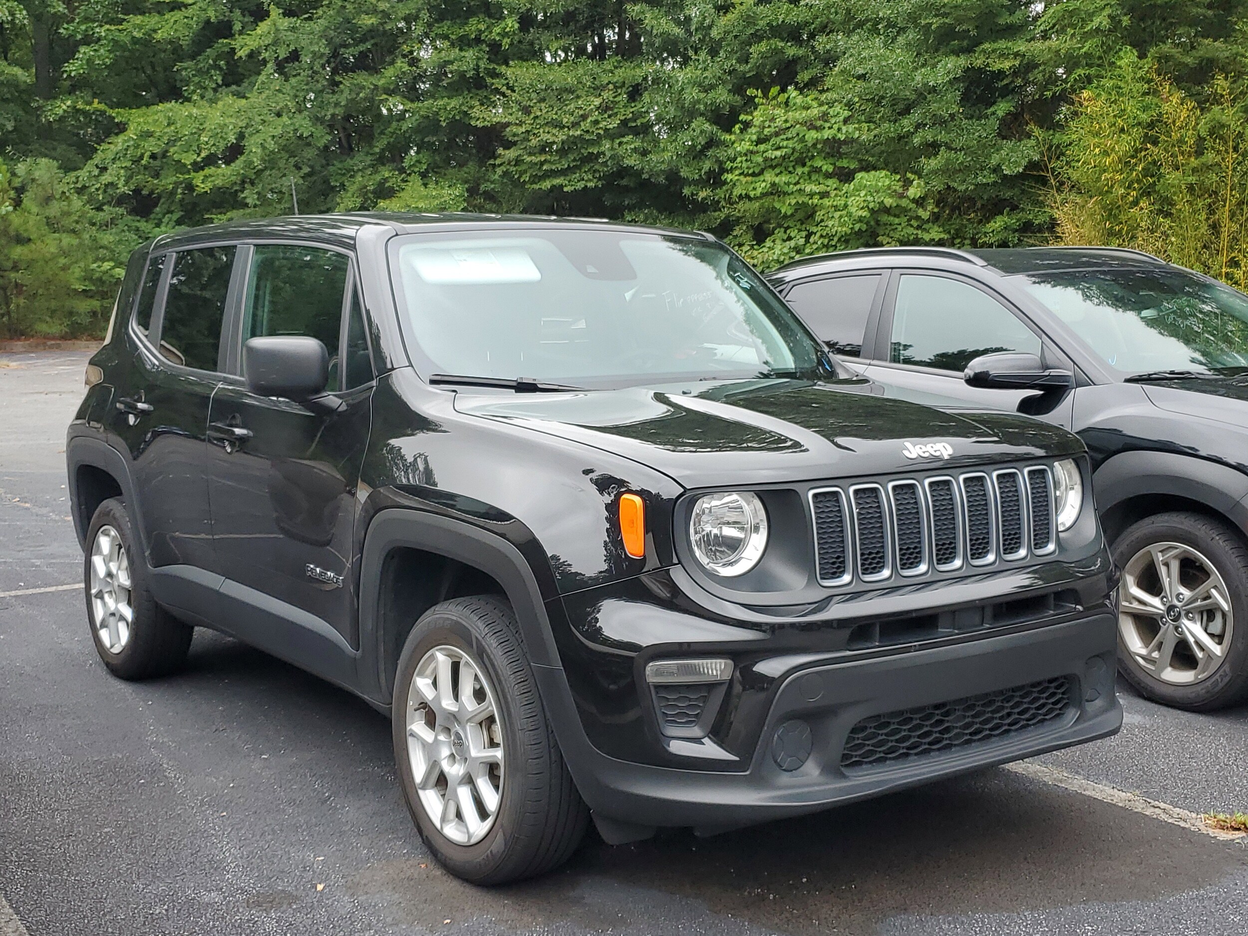 2023 Jeep Renegade Latitude Upland photo 2