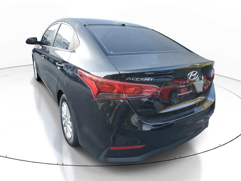 2018 Hyundai Accent SEL photo 2