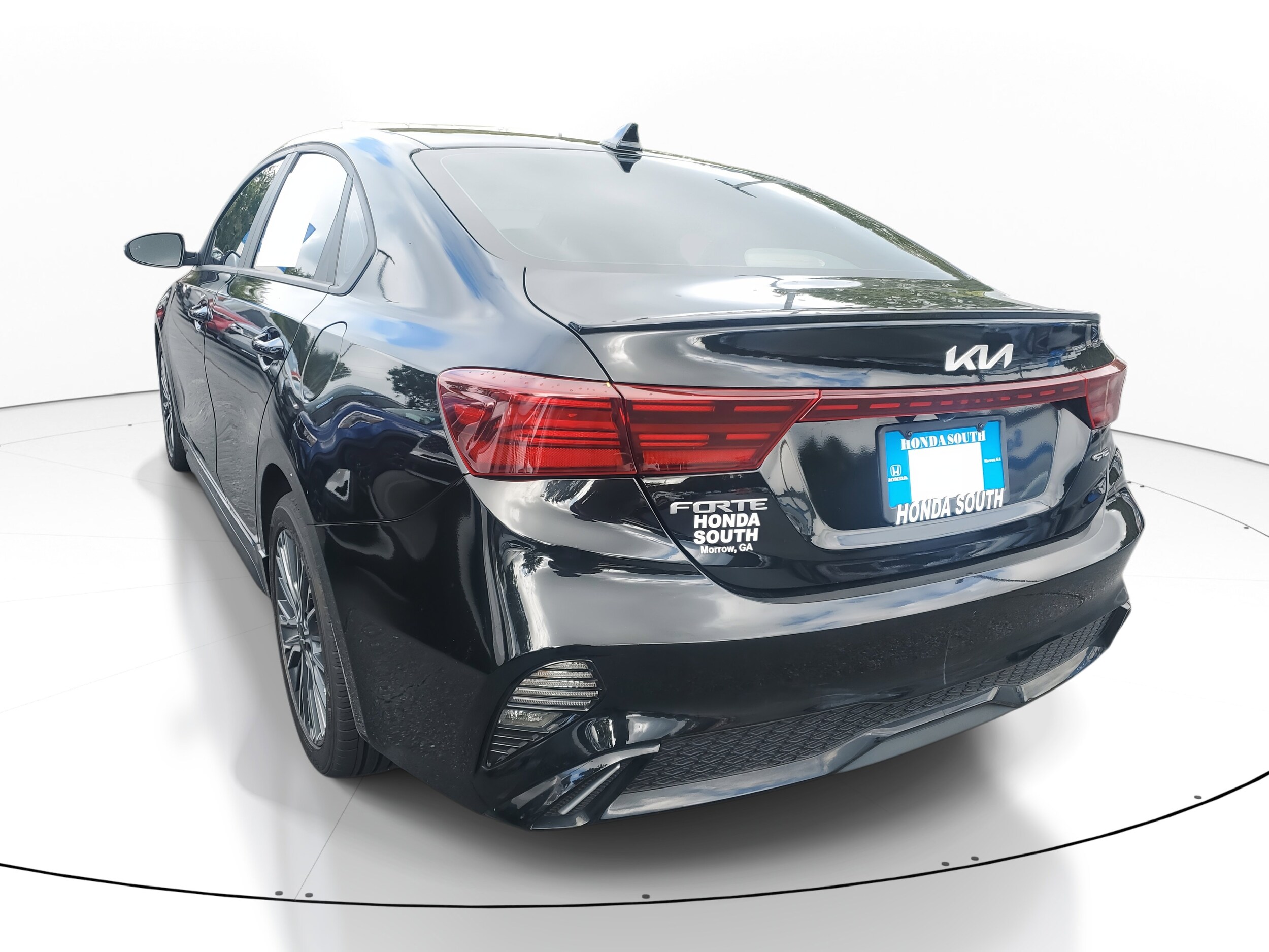 2024 Kia Forte GT-Line photo 4