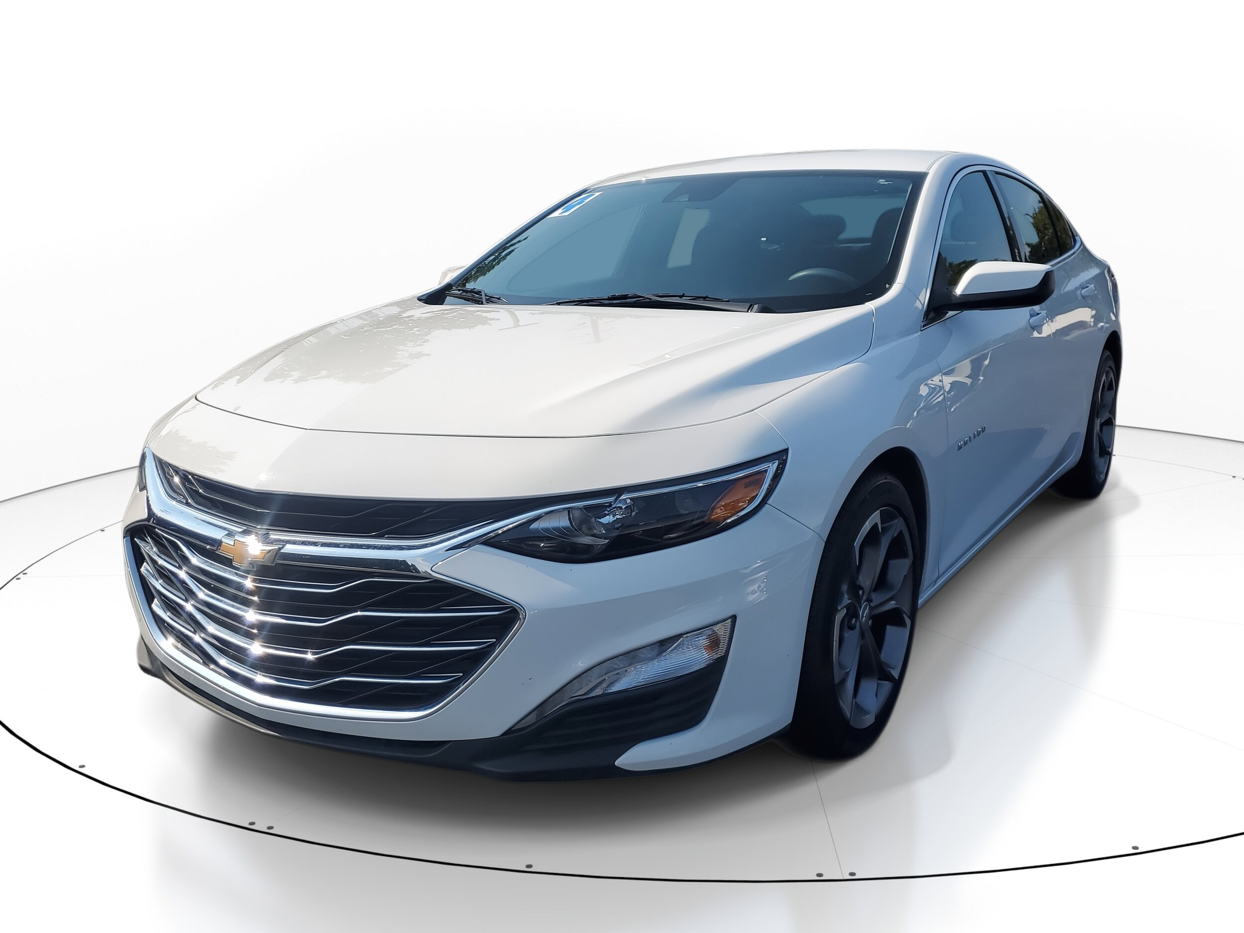 2024 Chevrolet Malibu 1LT photo 3