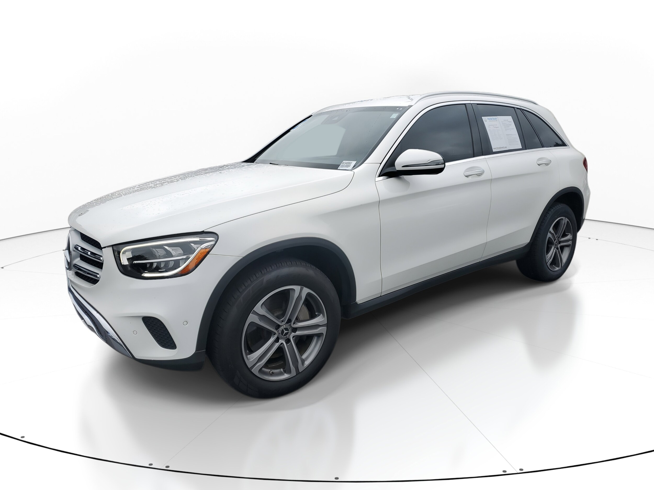 2022 Mercedes Benz GLC 300 photo 3