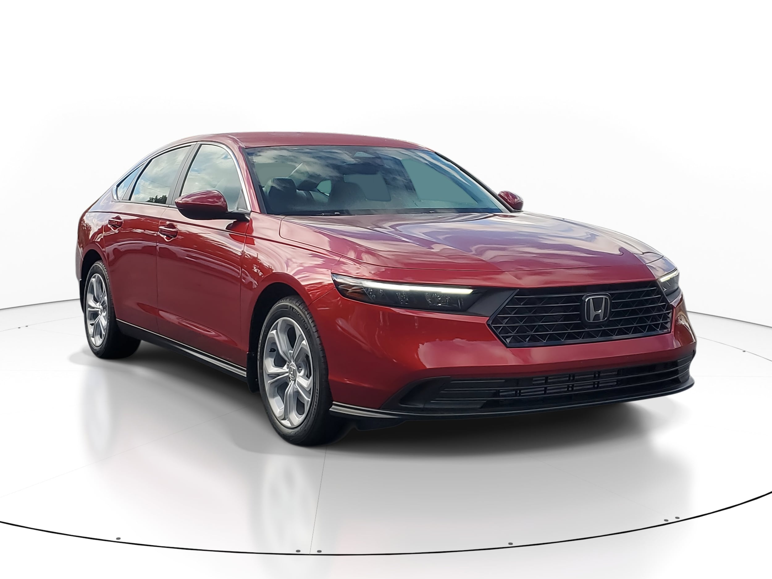 2025 Honda Accord LX's photo