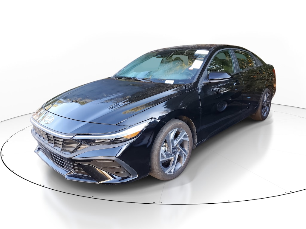 Used 2025 Hyundai Elantra SEL Sport Sedan