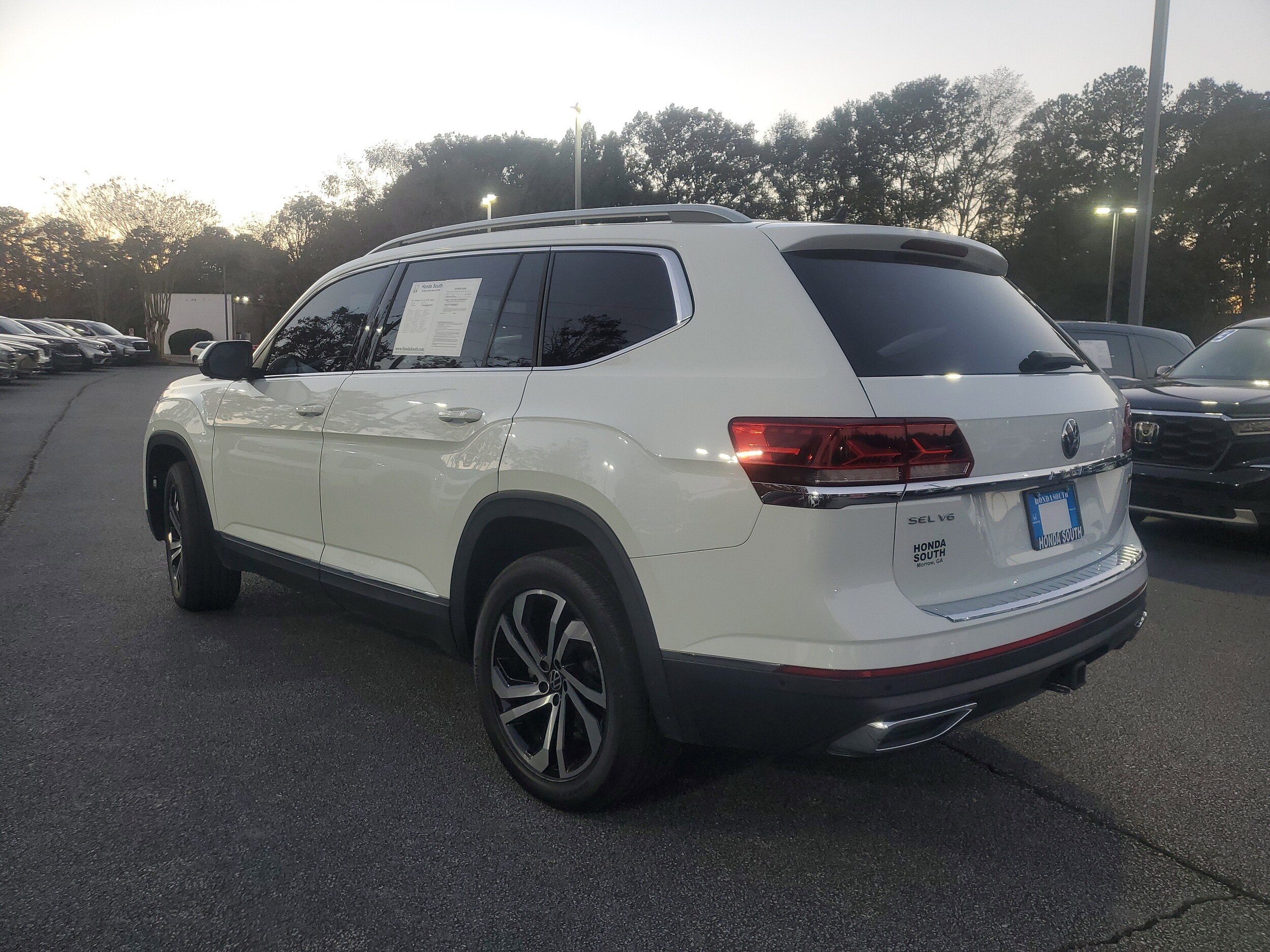 2021 Volkswagen Atlas V6 SEL Premium photo 3