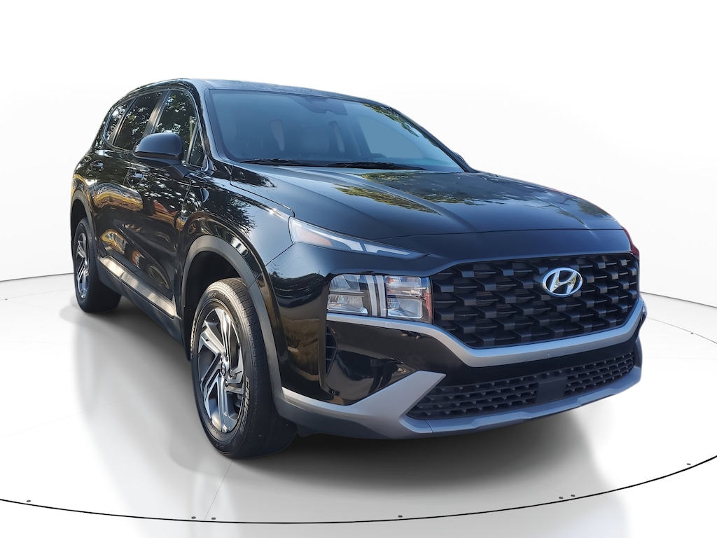 2022 Hyundai Santa Fe SE photo 2